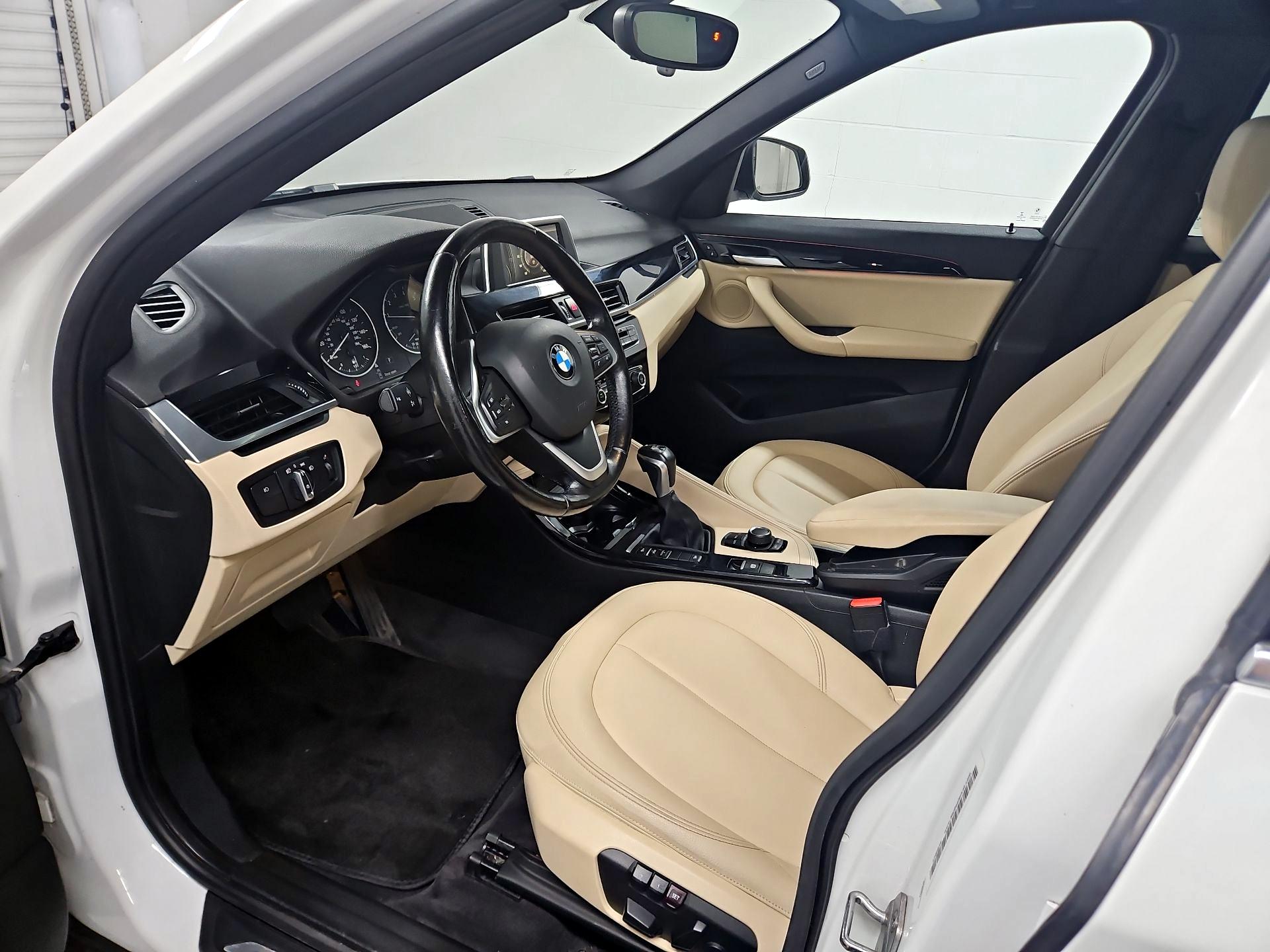 Thumbnail: 2016 BMW X1 - 11