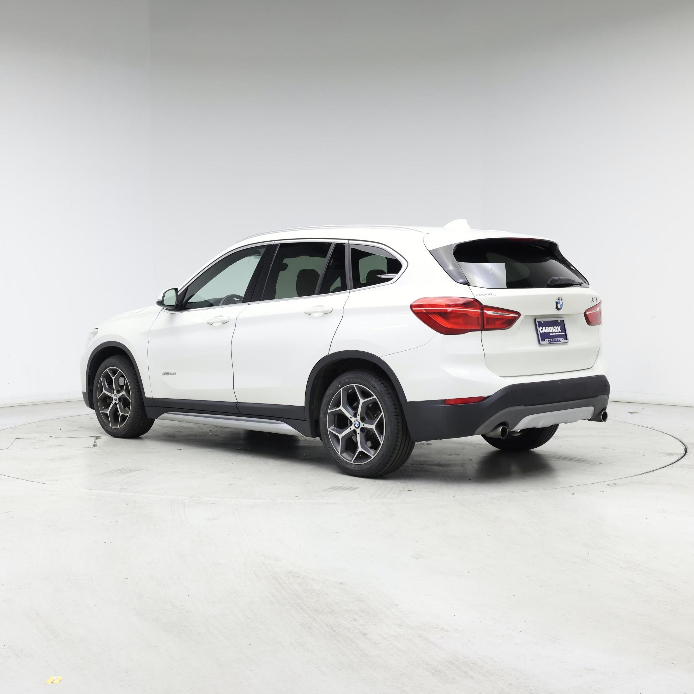 Thumbnail: 2016 BMW X1 - 2