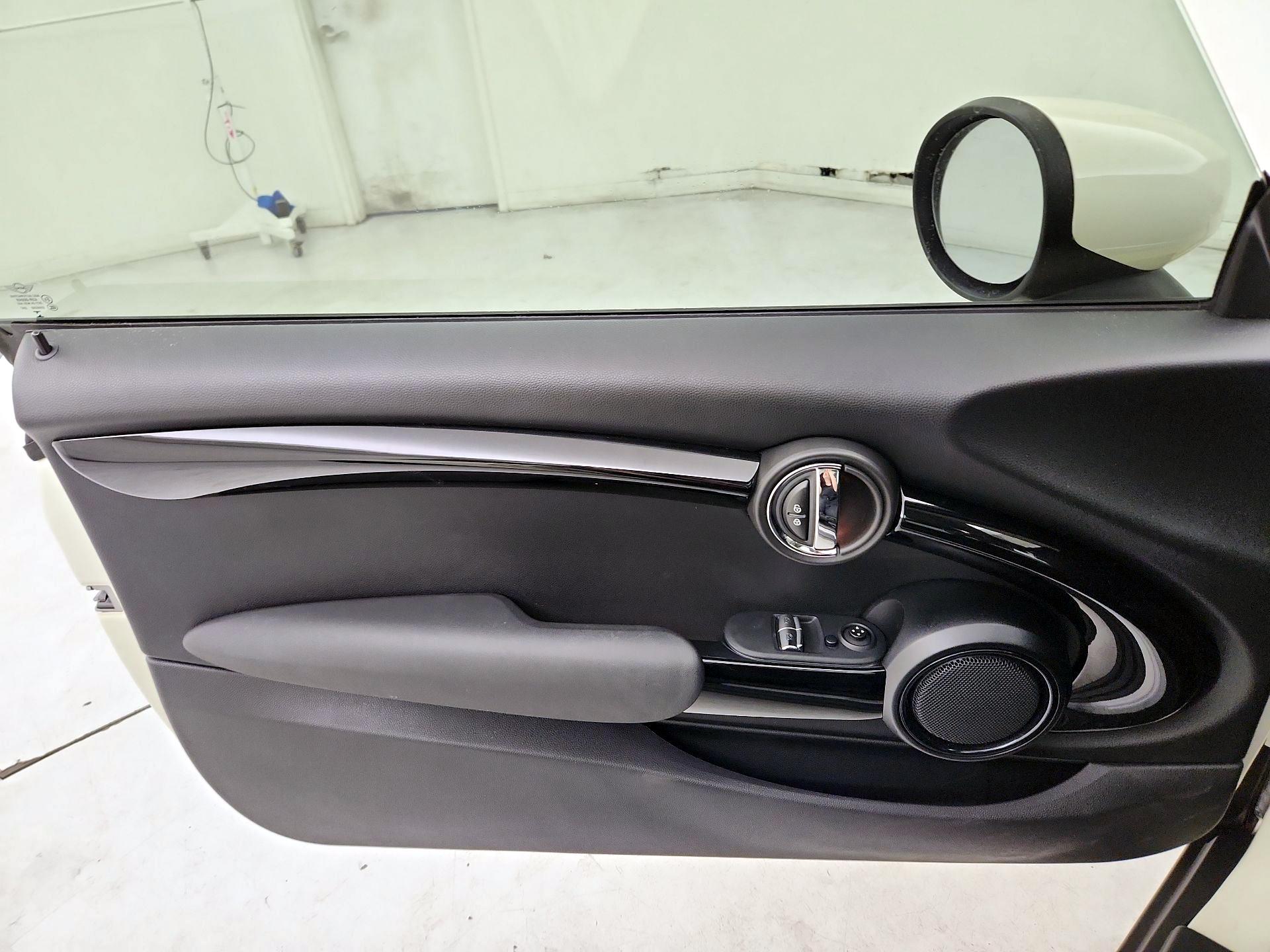 Thumbnail: 2021 MINI Cooper Hardtop - 12