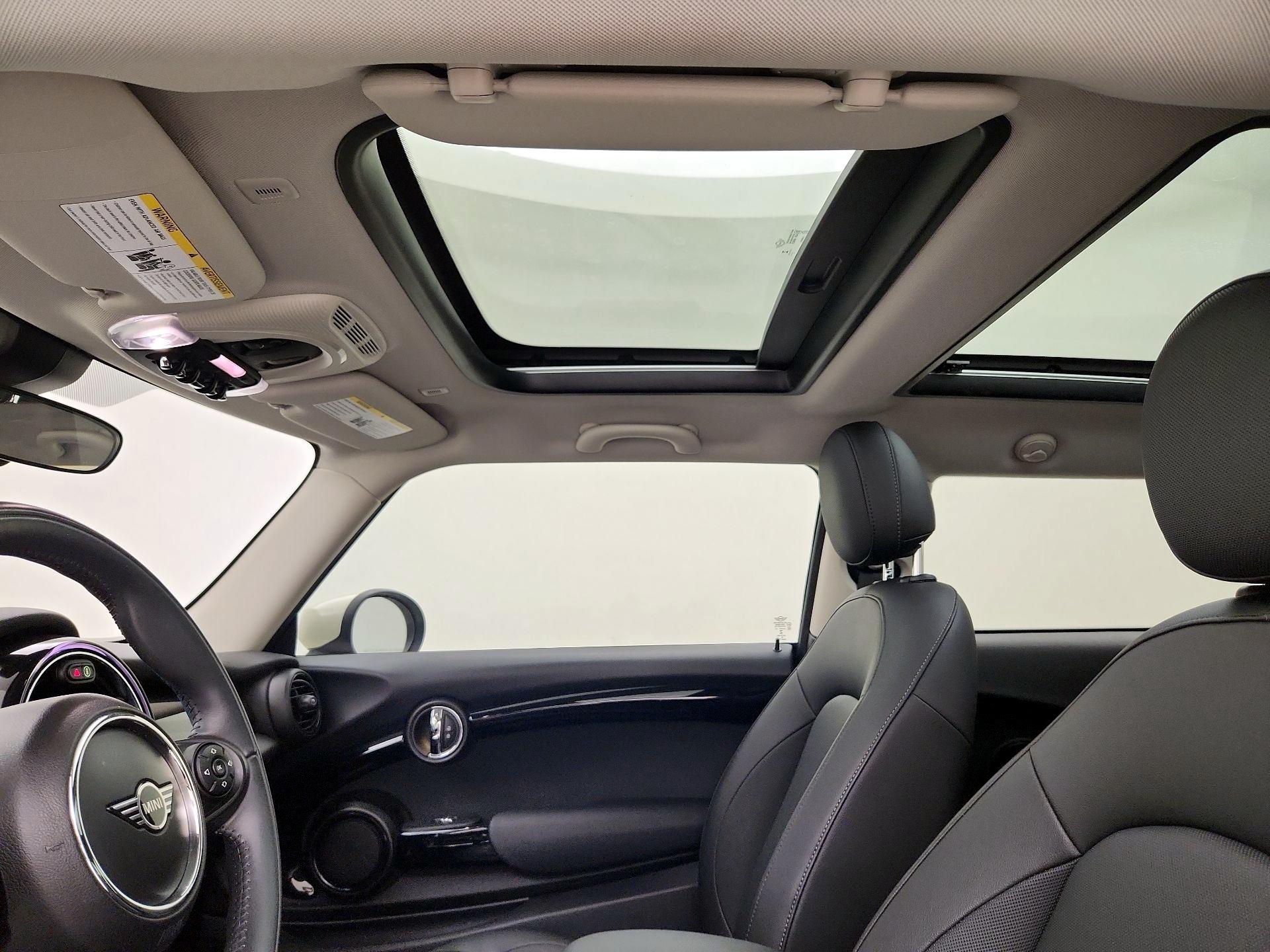 Thumbnail: 2021 MINI Cooper Hardtop - 20