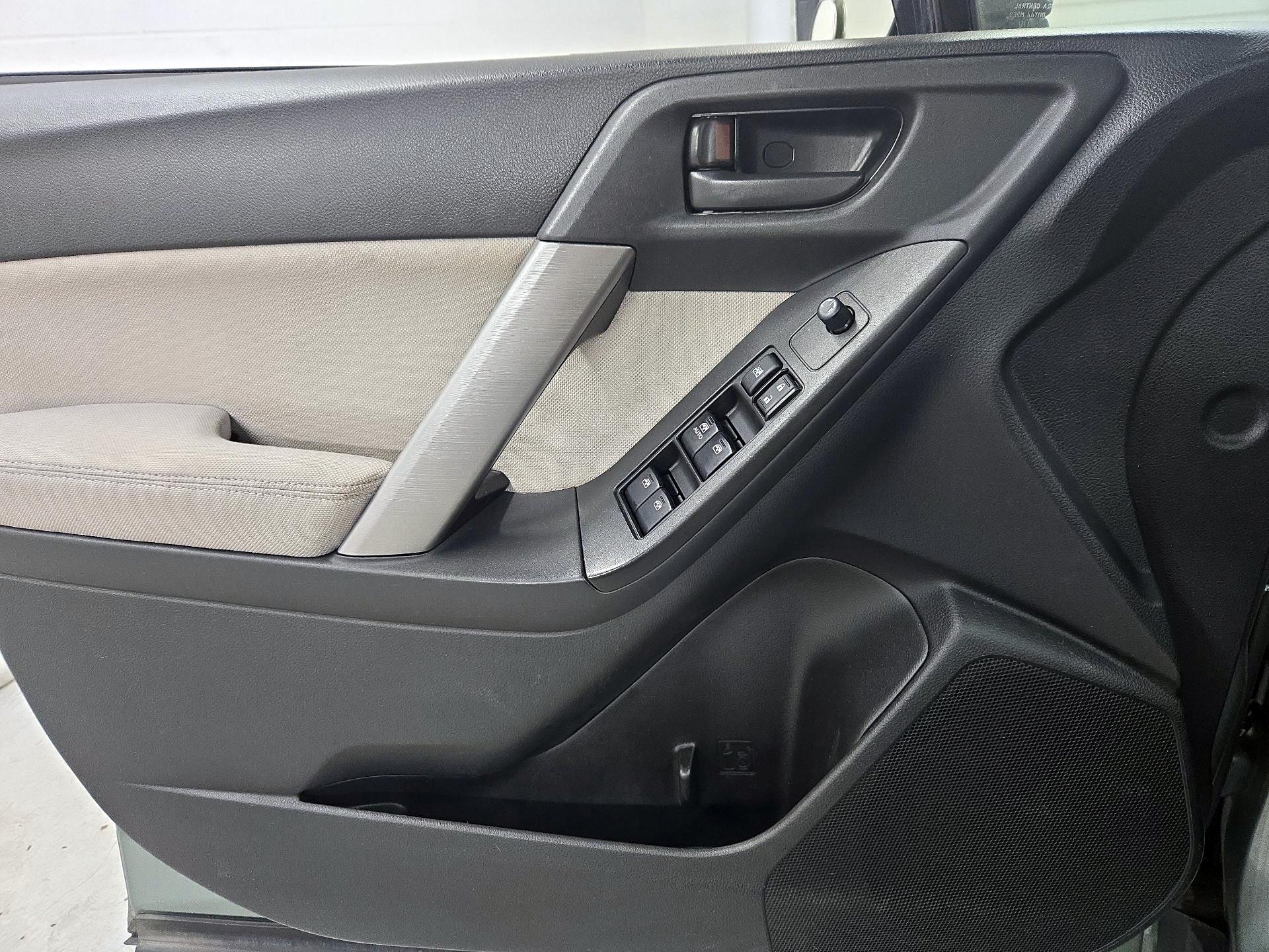 Thumbnail: 2014 Subaru Forester - 12