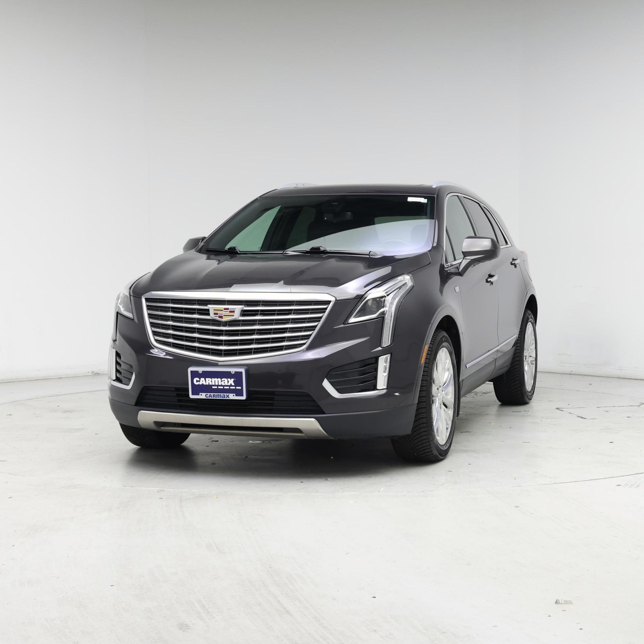 Thumbnail: 2017 Cadillac XT5 - 4
