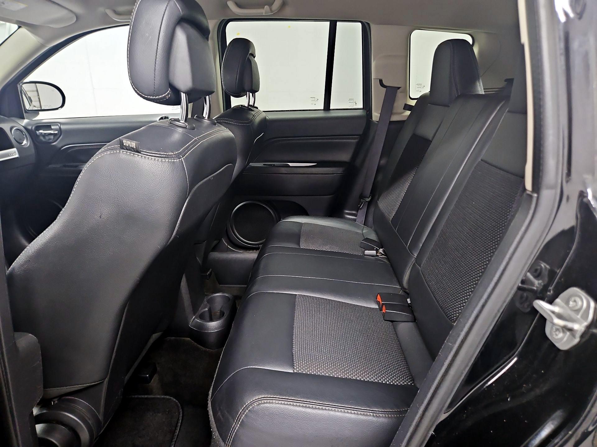 Thumbnail: 2016 Jeep Compass - 17