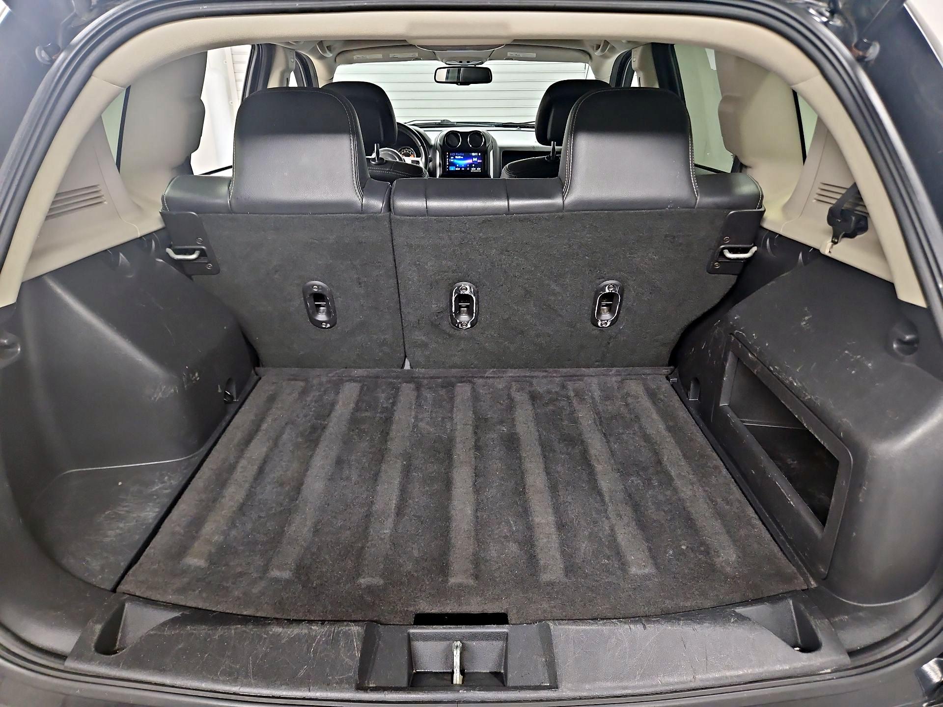 Thumbnail: 2016 Jeep Compass - 18