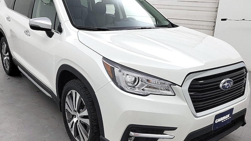 2022 Subaru Ascent Touring Hero Image