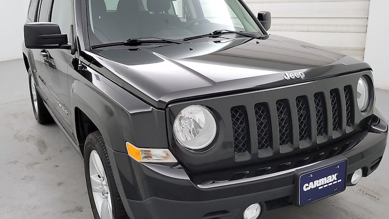 2016 Jeep Patriot Latitude Hero Image