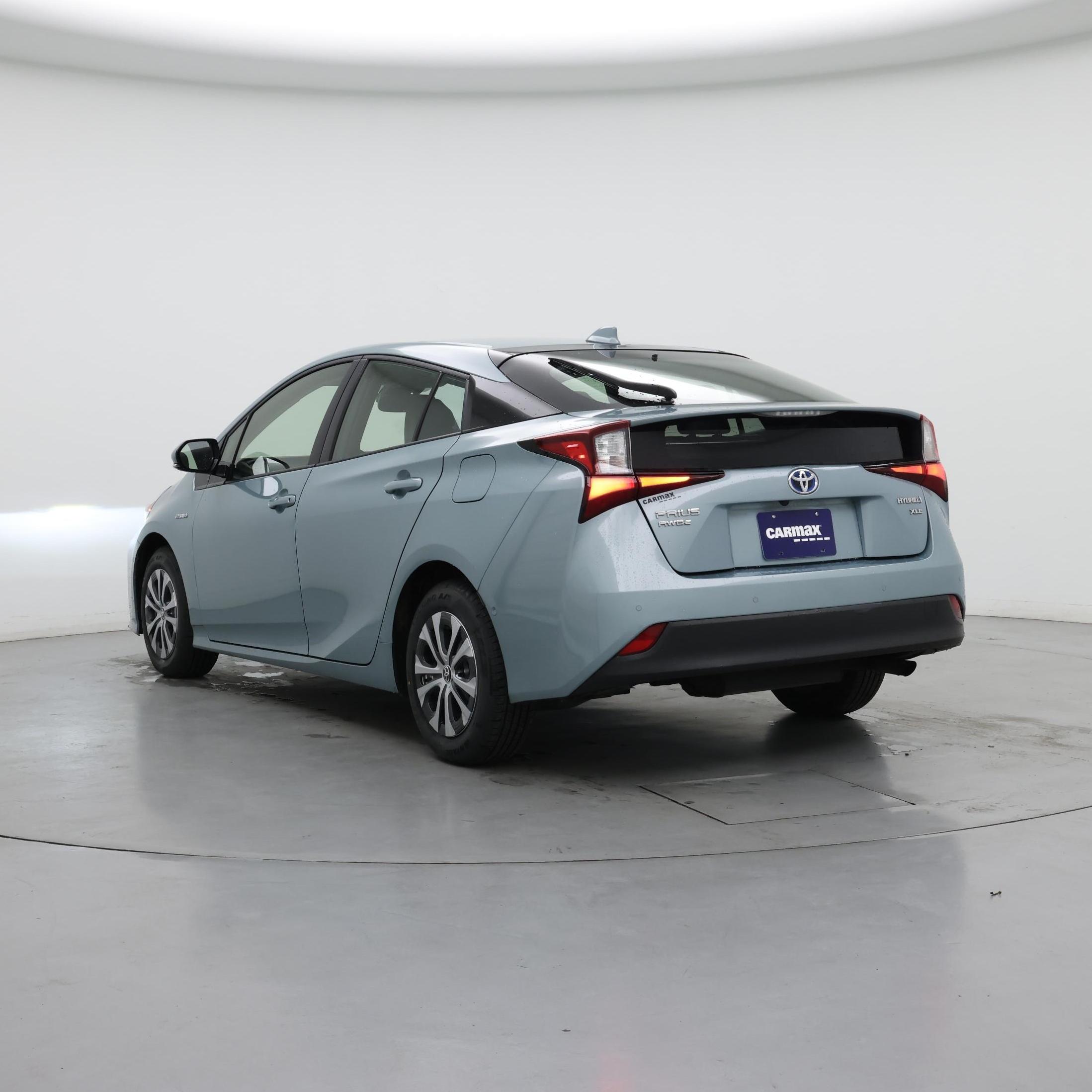 Thumbnail: 2020 Toyota Prius - 2