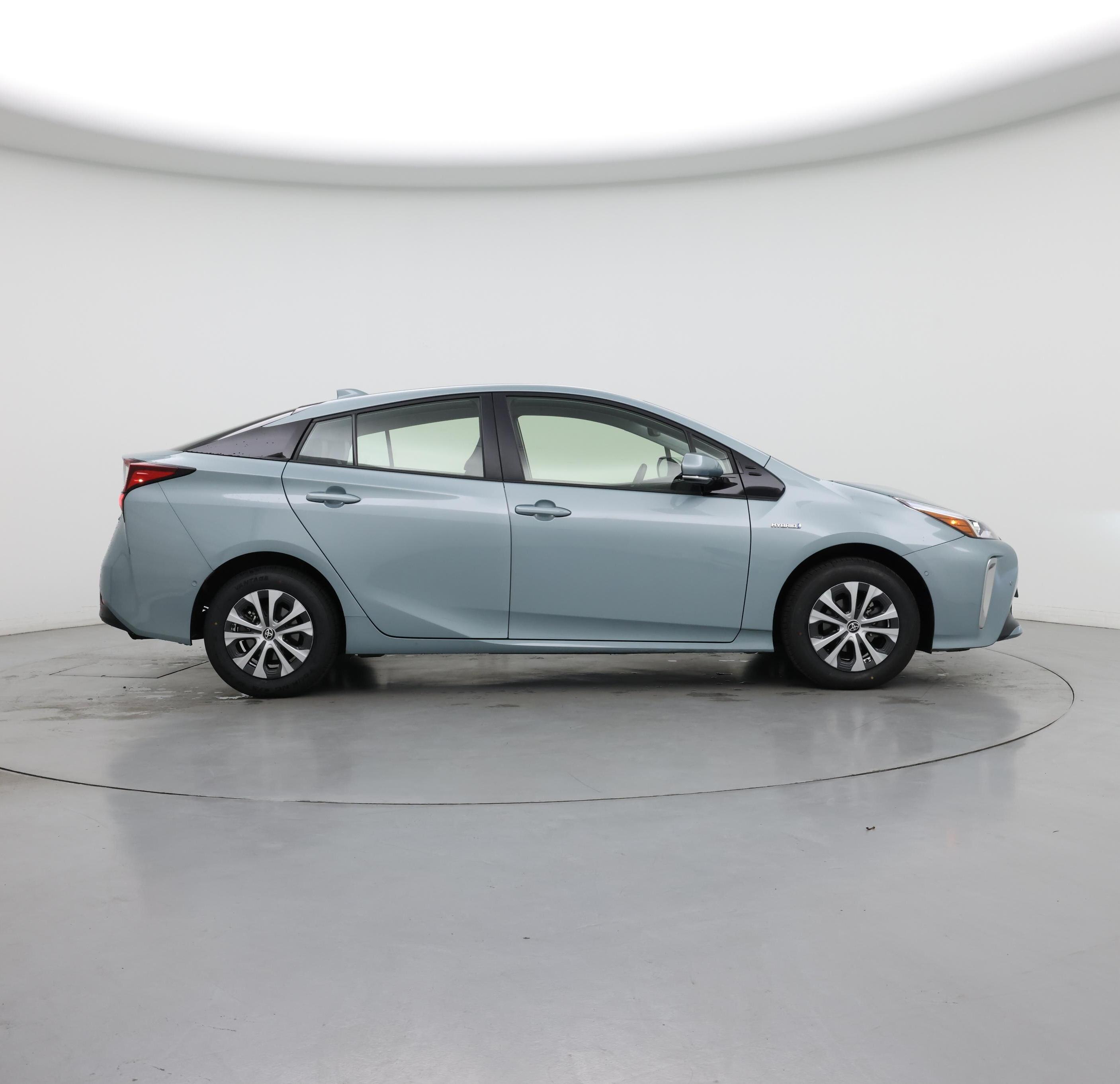 Thumbnail: 2020 Toyota Prius - 7