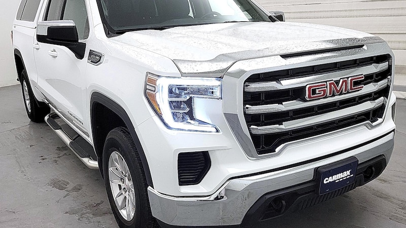 2021 GMC Sierra 1500 SLE Hero Image