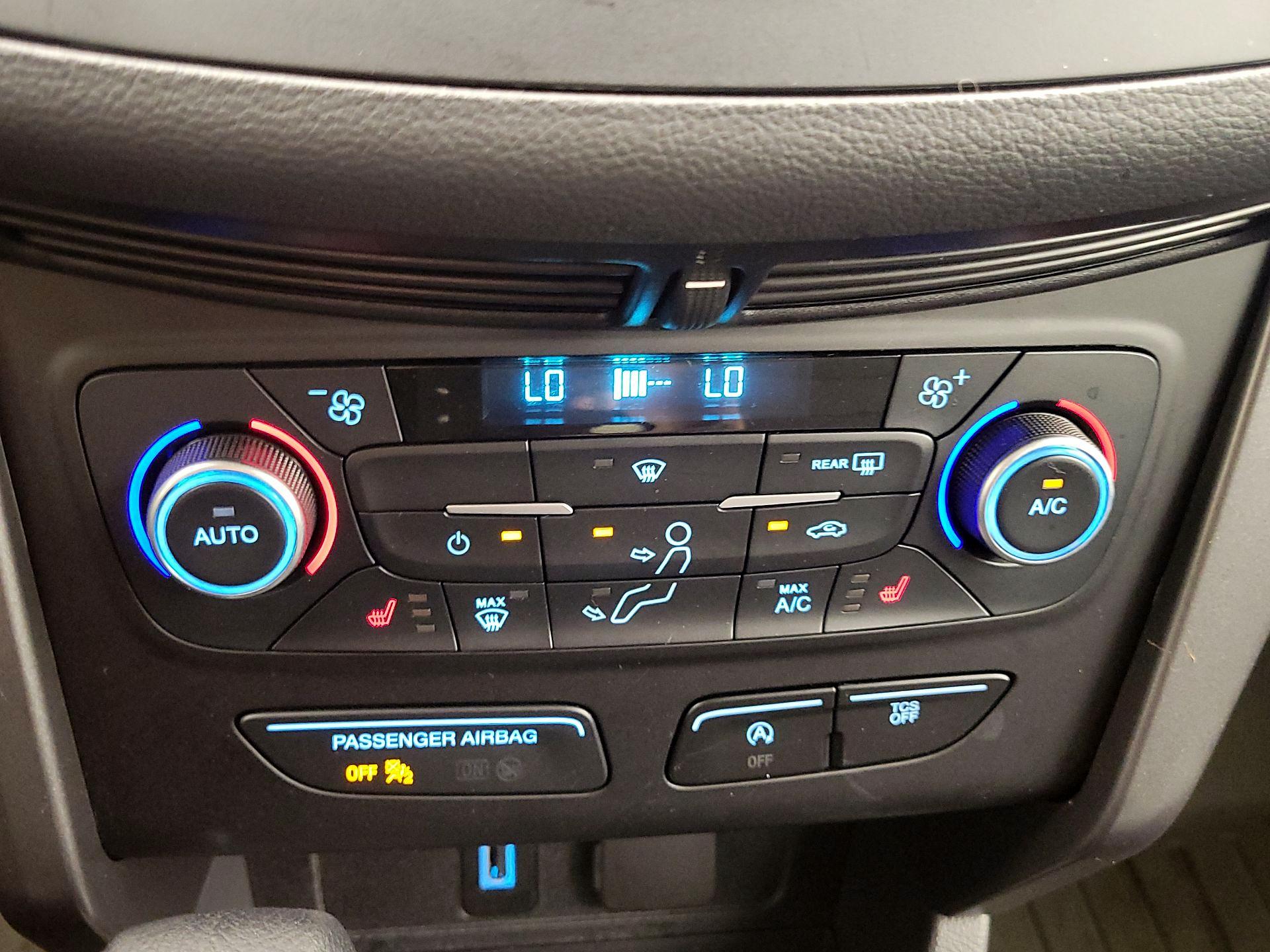 Thumbnail: 2018 Ford Escape - 16