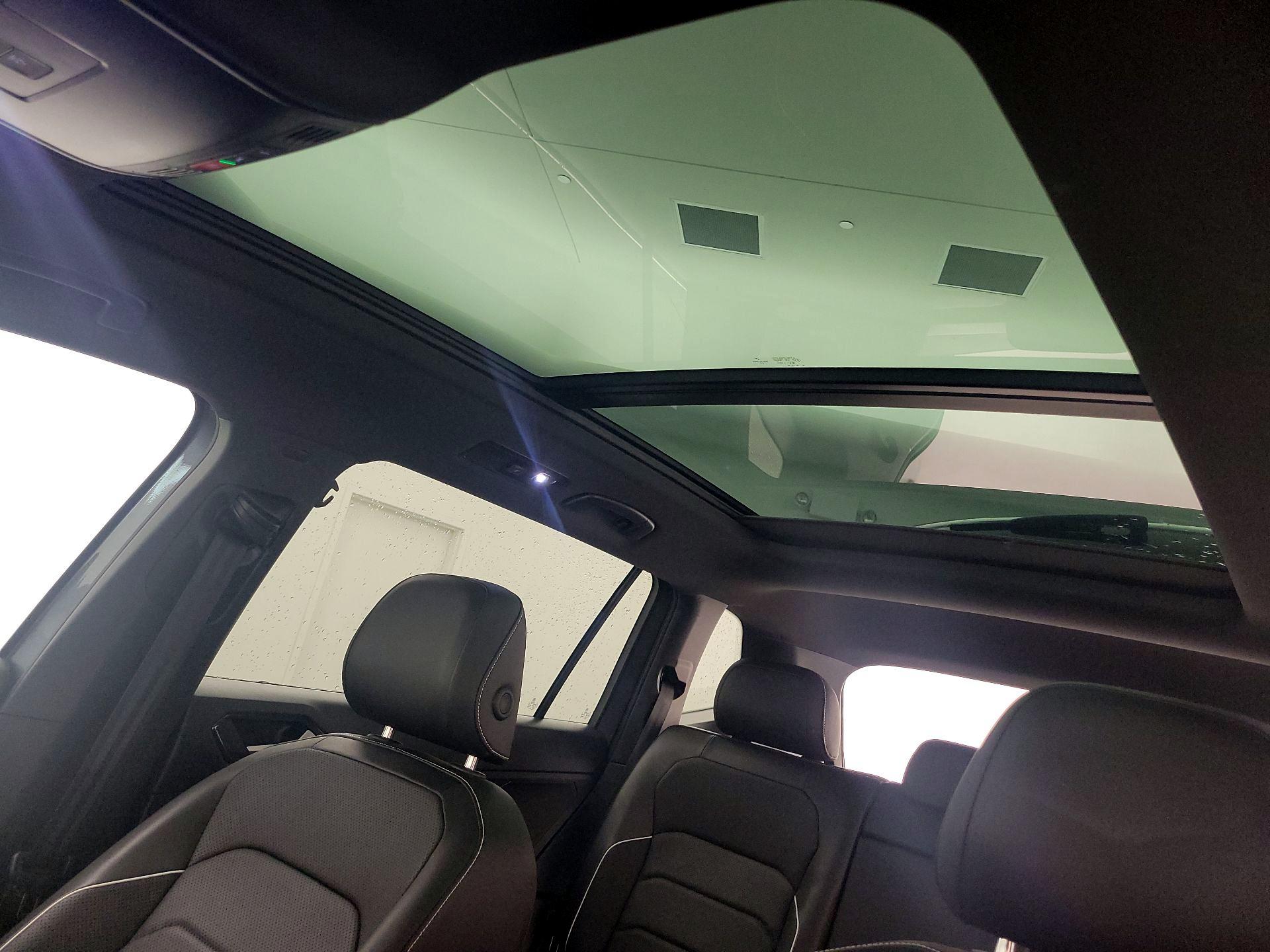 Thumbnail: 2022 Volkswagen Tiguan - 20