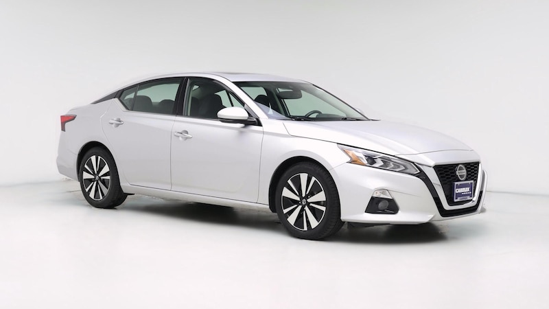 2019 Nissan Altima SV Hero Image