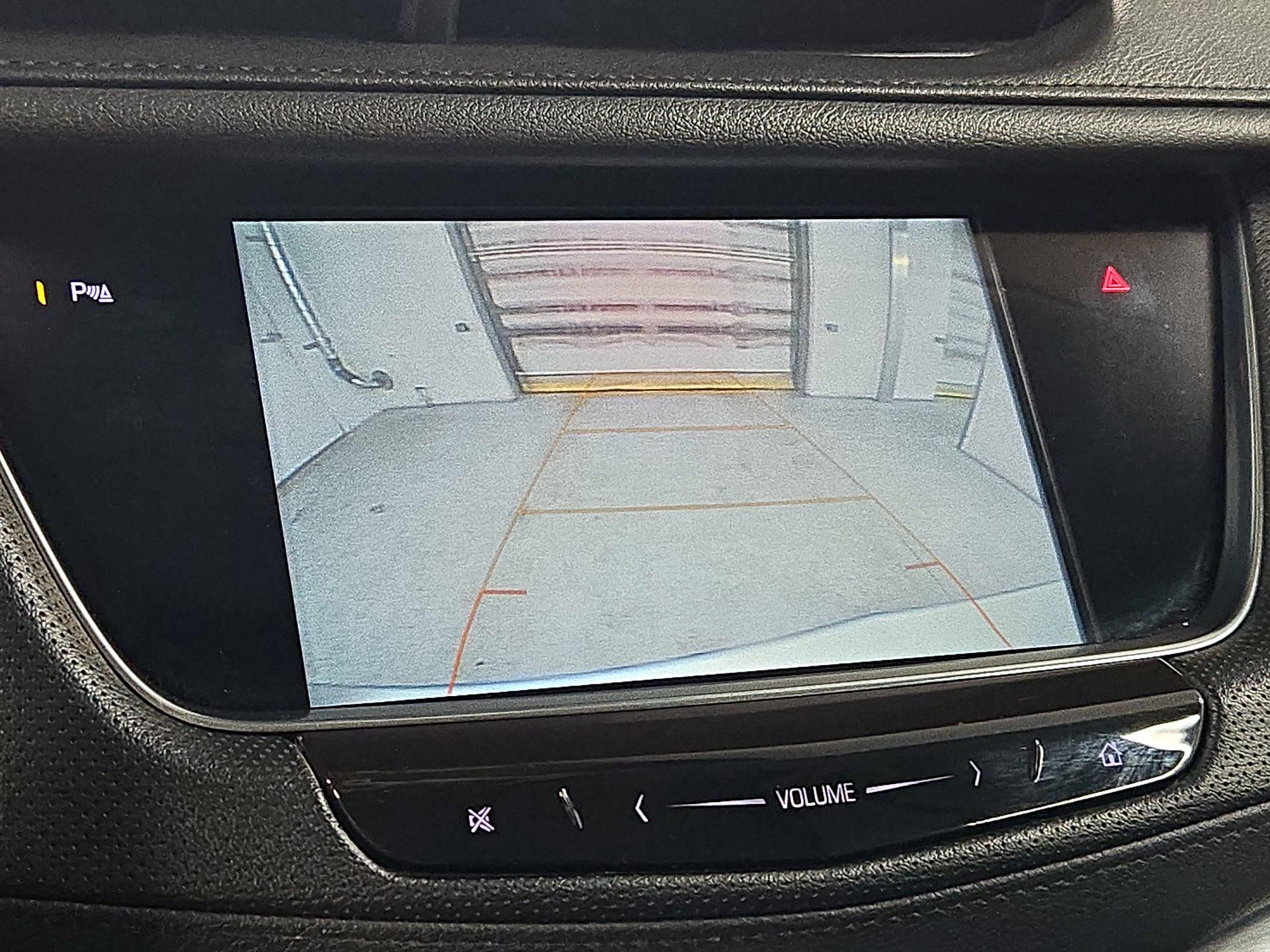 Thumbnail: 2018 Cadillac XT5 - 15