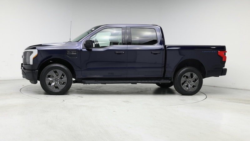 2022 Ford F-150 Lightning Lariat 3