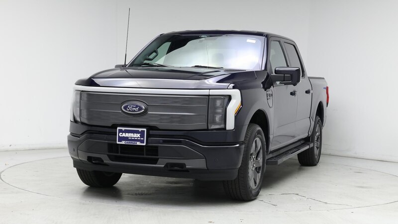 2022 Ford F-150 Lightning Lariat 4