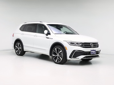 White 2022 Volkswagen Tiguan SE R-Line Black