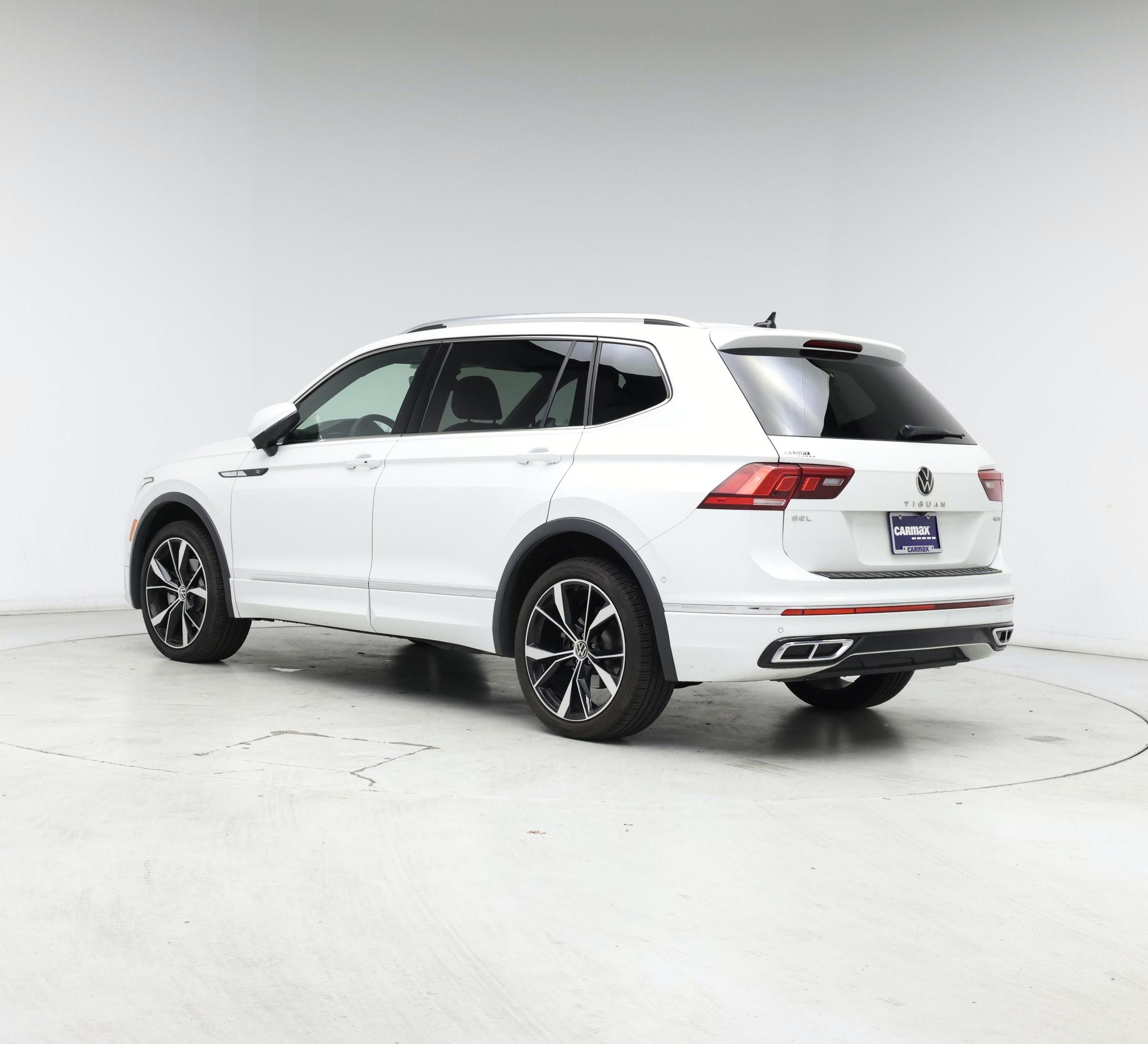 Thumbnail: 2022 Volkswagen Tiguan - 2