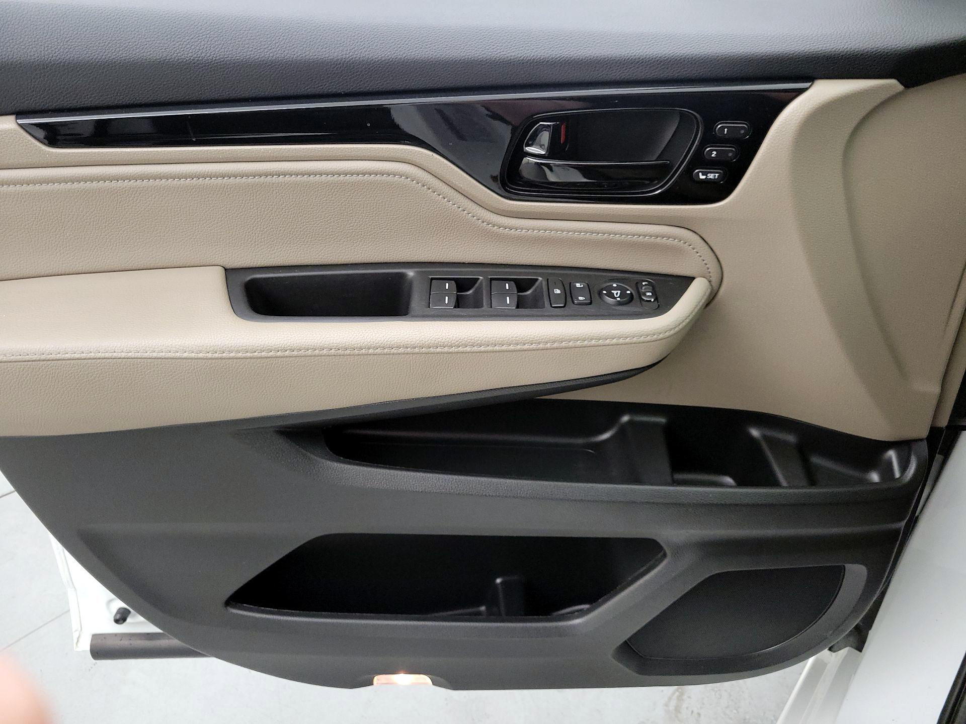 Thumbnail: 2023 Honda Odyssey - 12