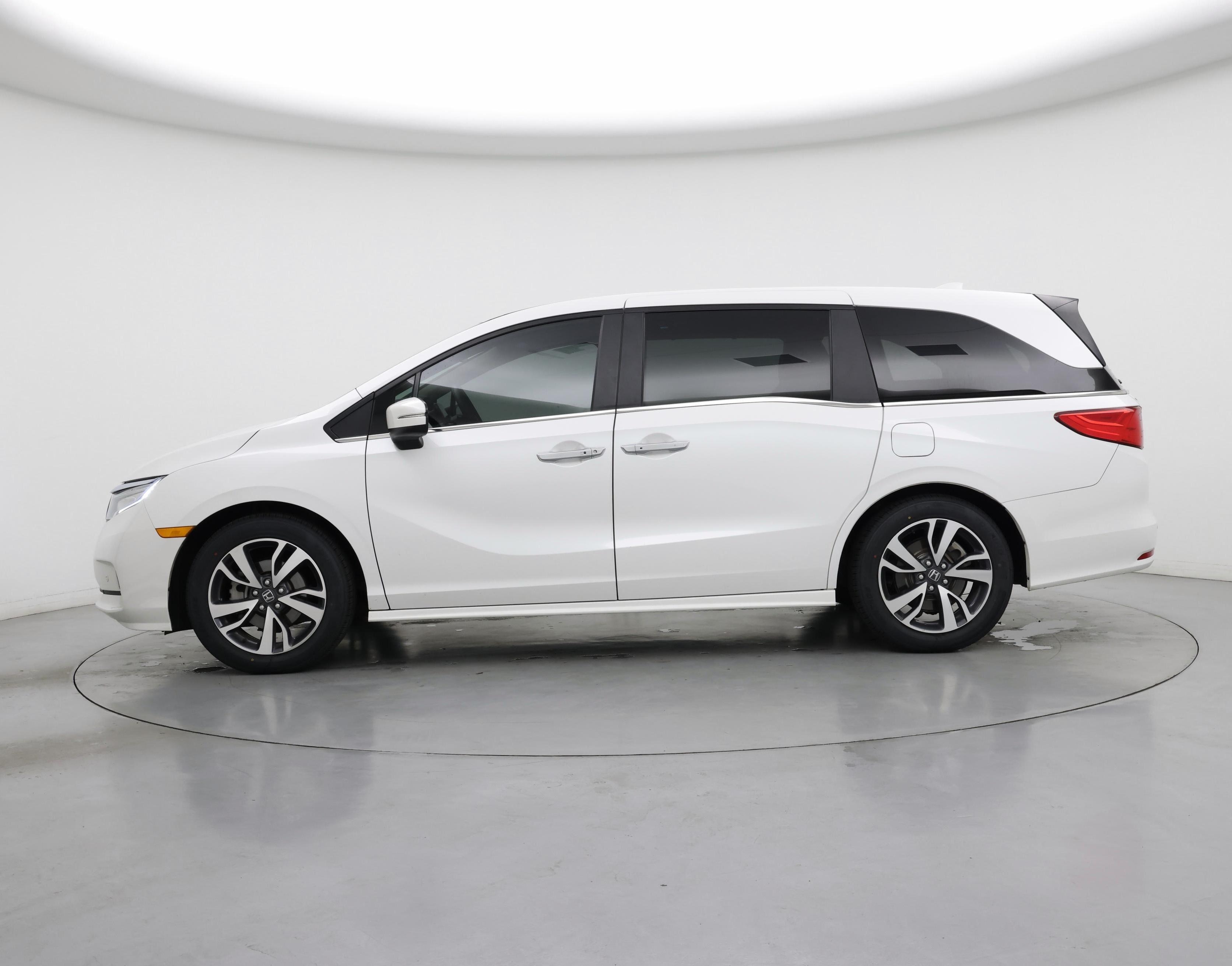 Thumbnail: 2023 Honda Odyssey - 3