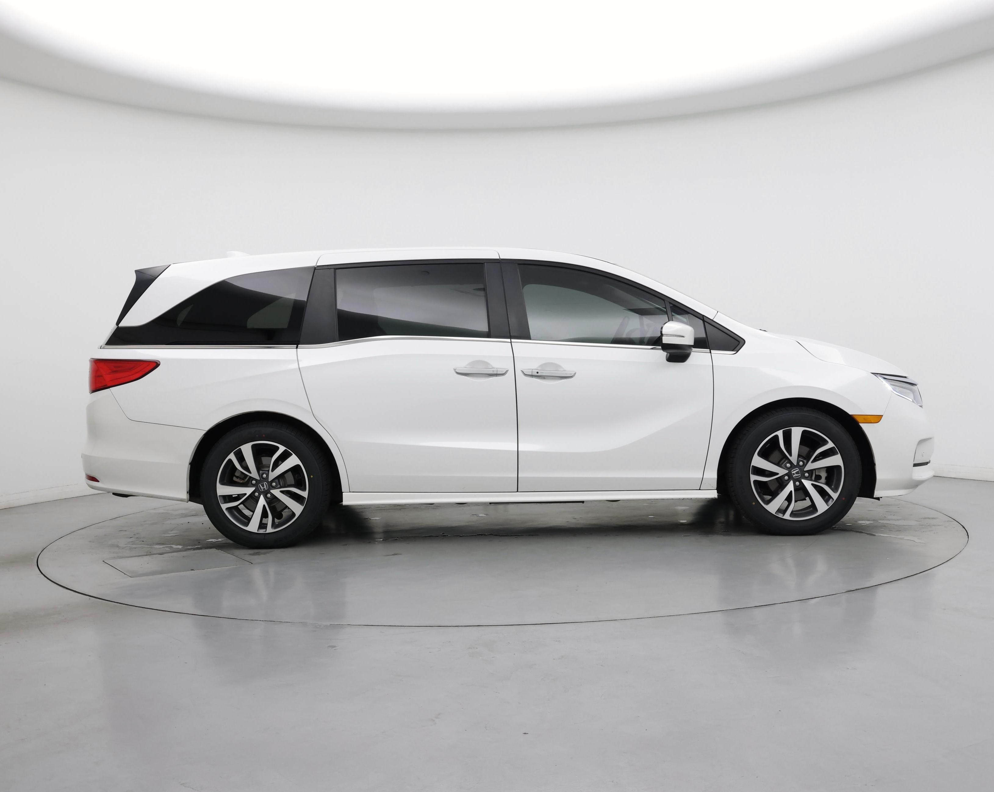 Thumbnail: 2023 Honda Odyssey - 7