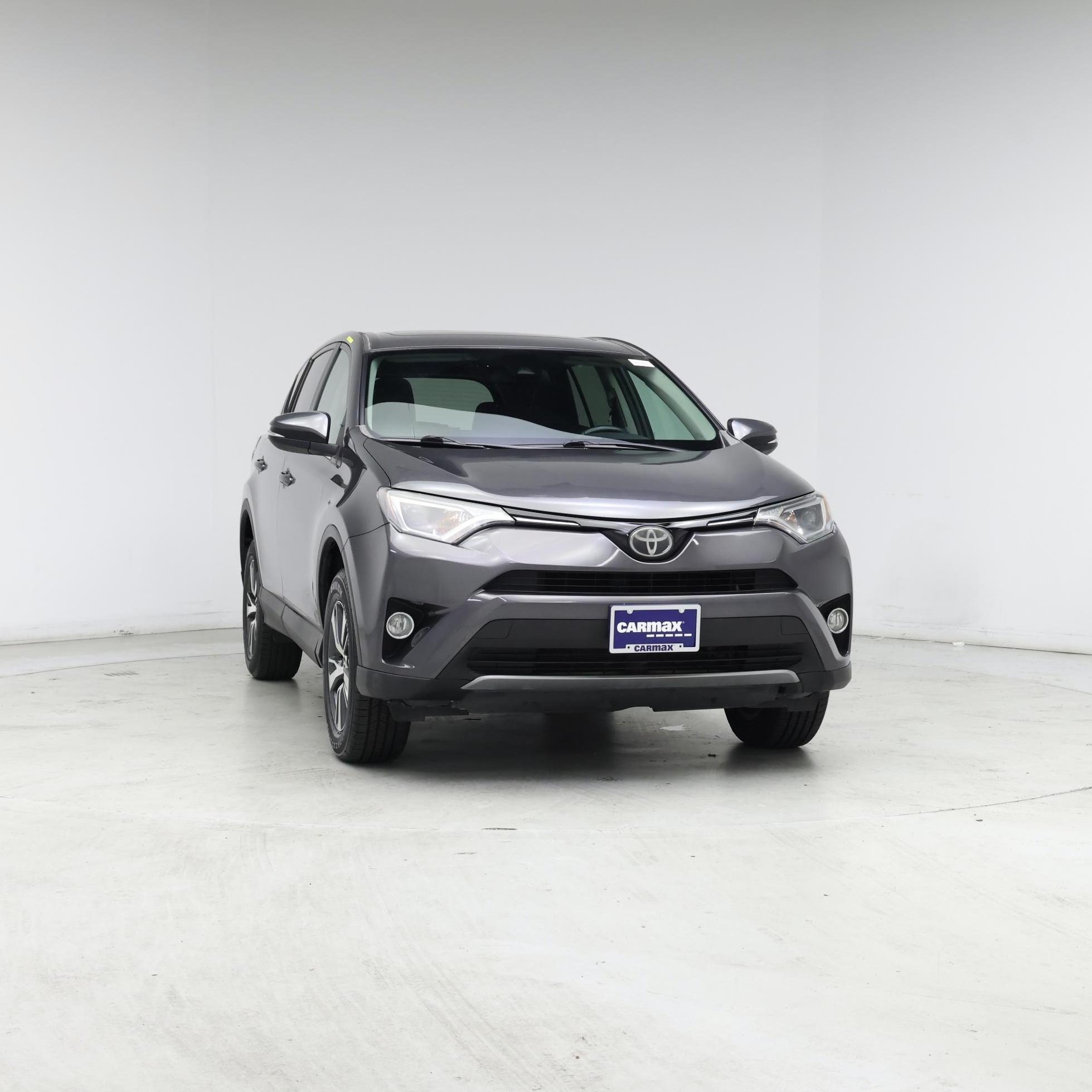 Thumbnail: 2017 Toyota RAV4 - 5