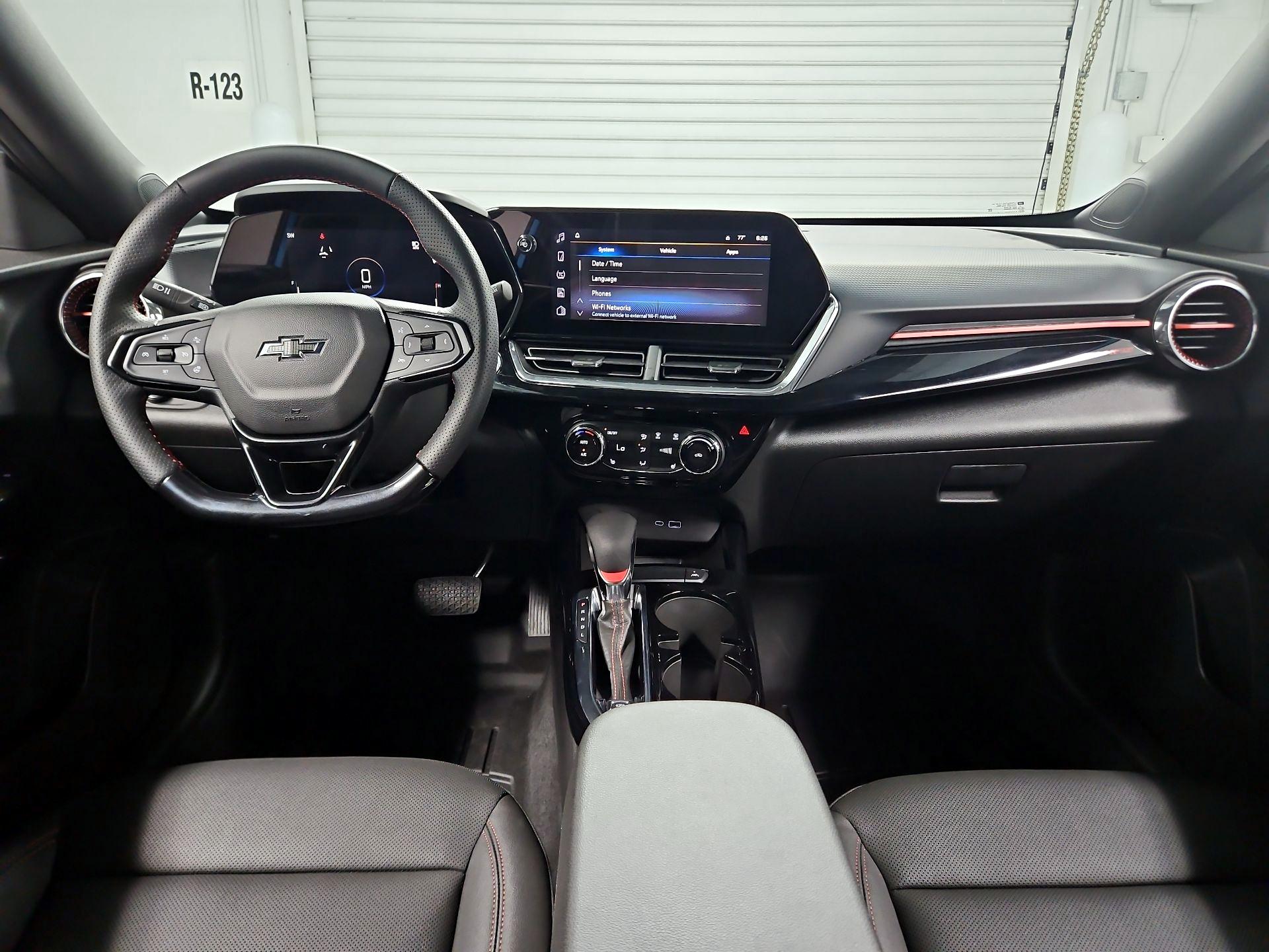 Thumbnail: 2025 Chevrolet Trax - 9