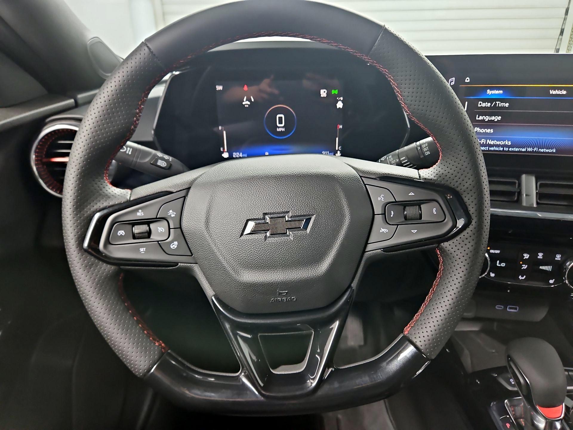 Thumbnail: 2025 Chevrolet Trax - 10