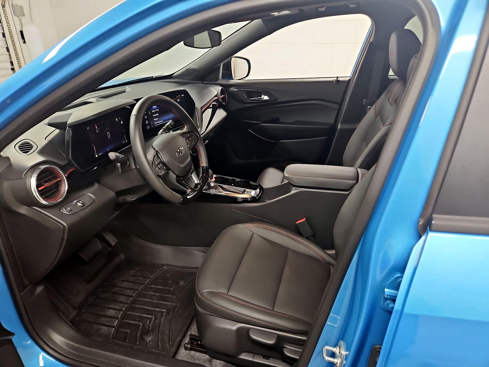 Thumbnail: 2025 Chevrolet Trax - 11