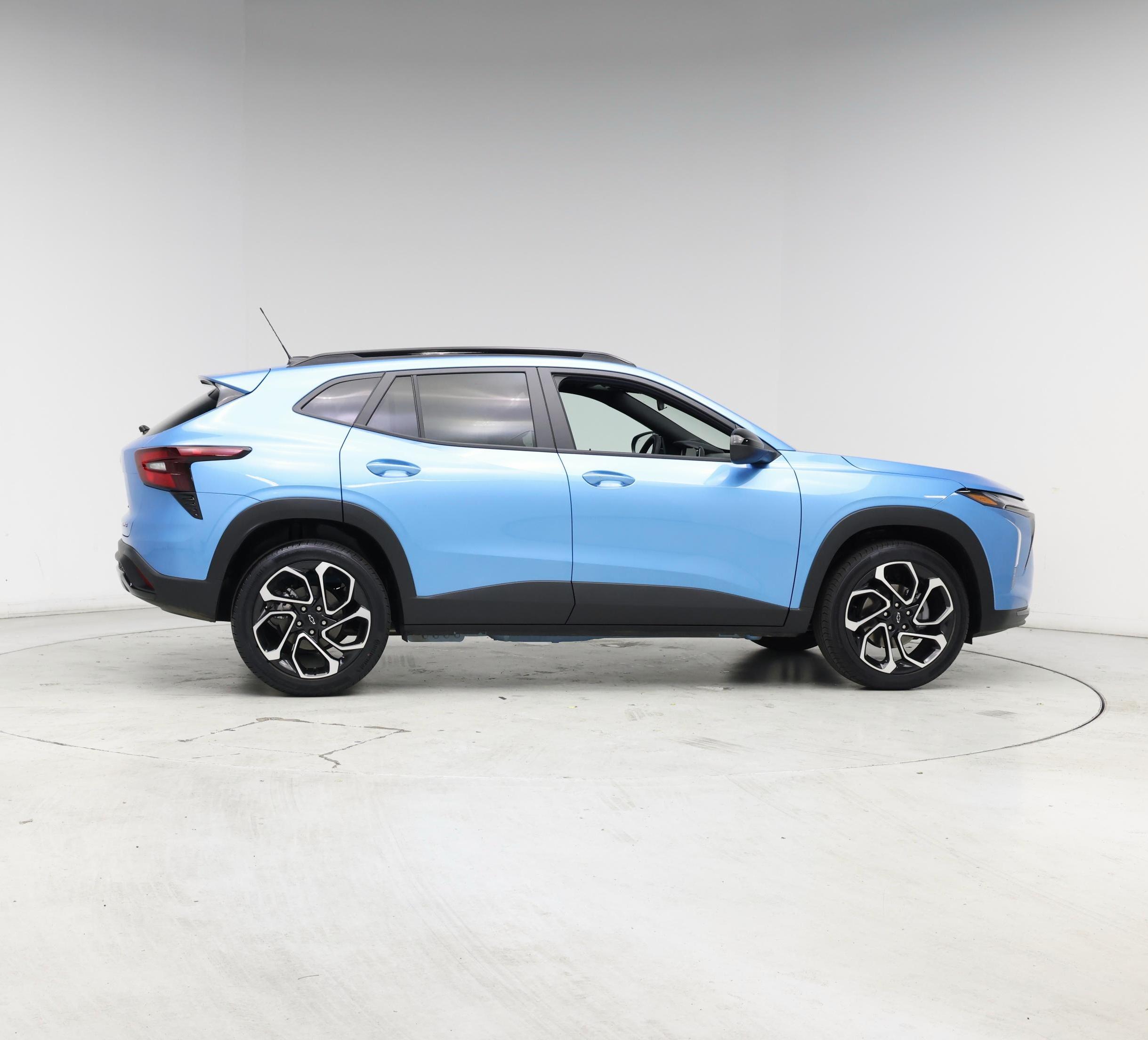 Thumbnail: 2025 Chevrolet Trax - 7