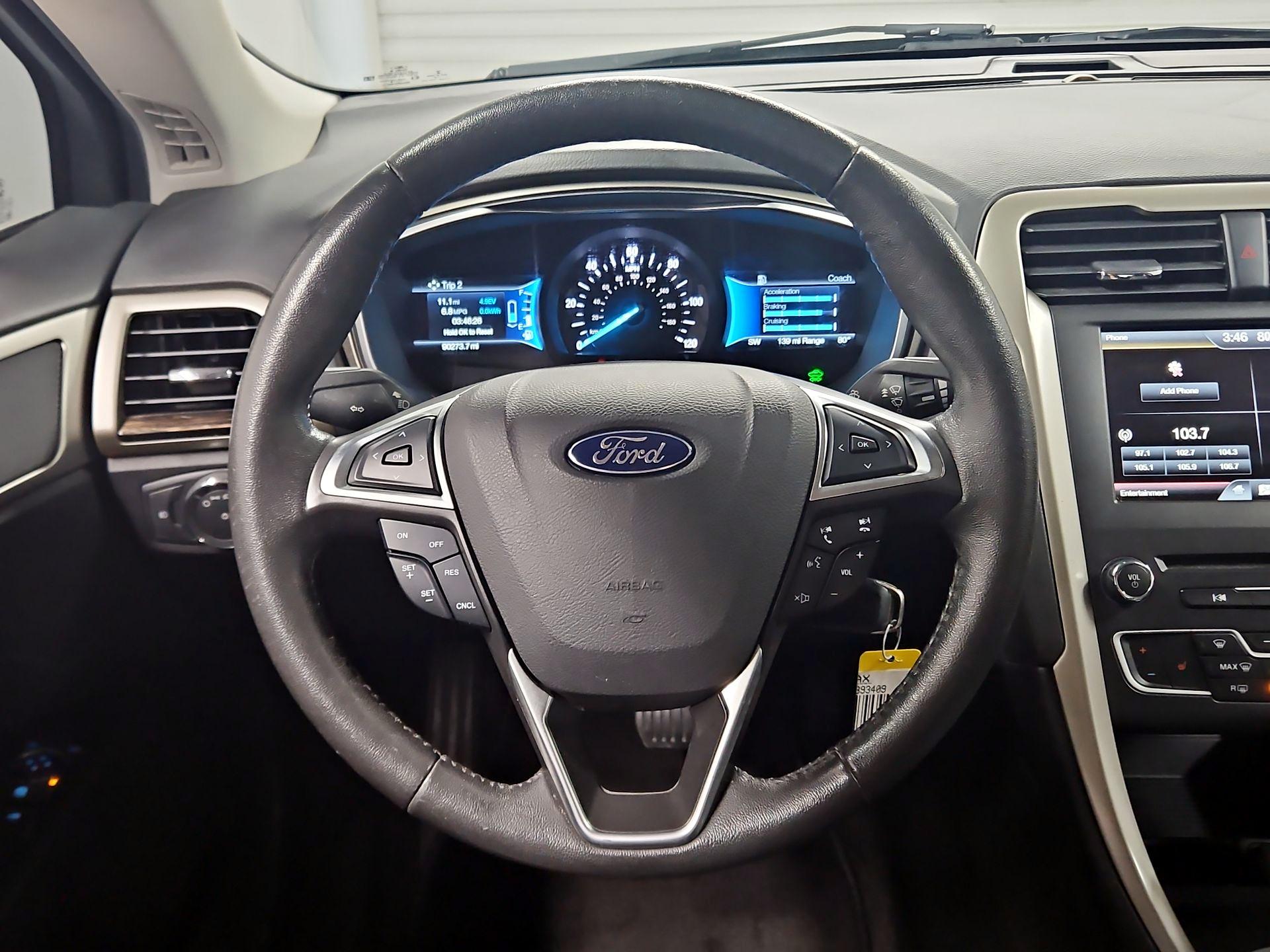 Thumbnail: 2016 Ford Fusion - 10