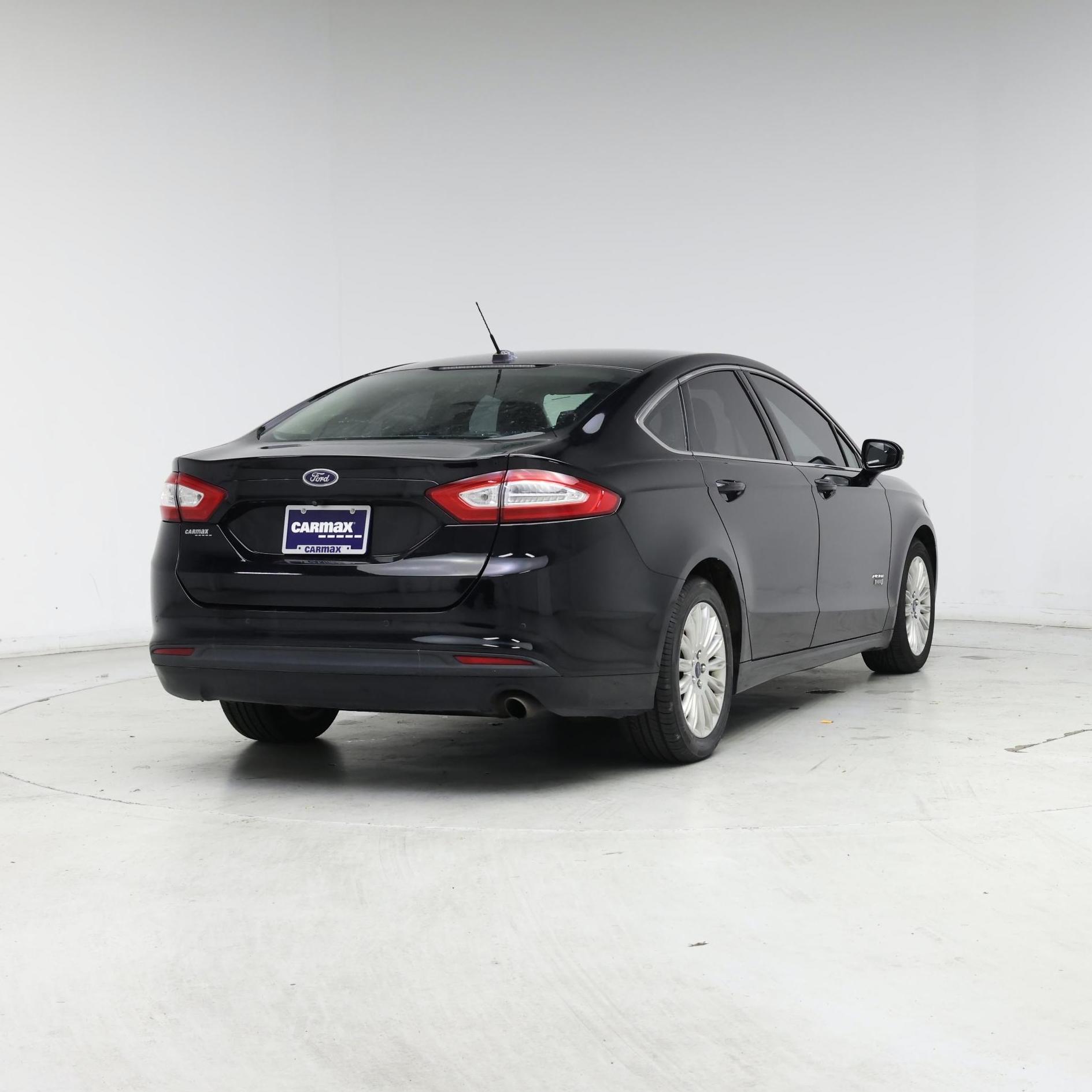 Thumbnail: 2016 Ford Fusion - 8