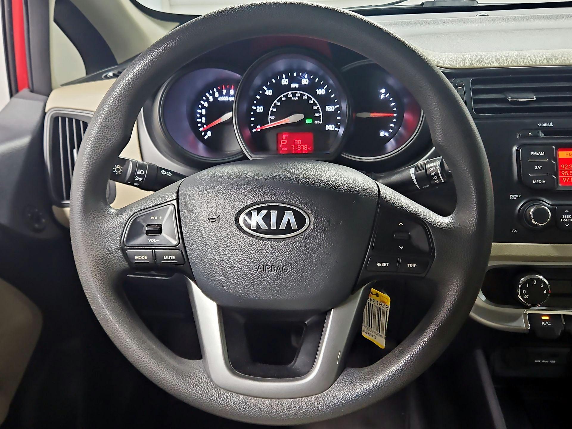 Thumbnail: 2013 Kia Rio - 10