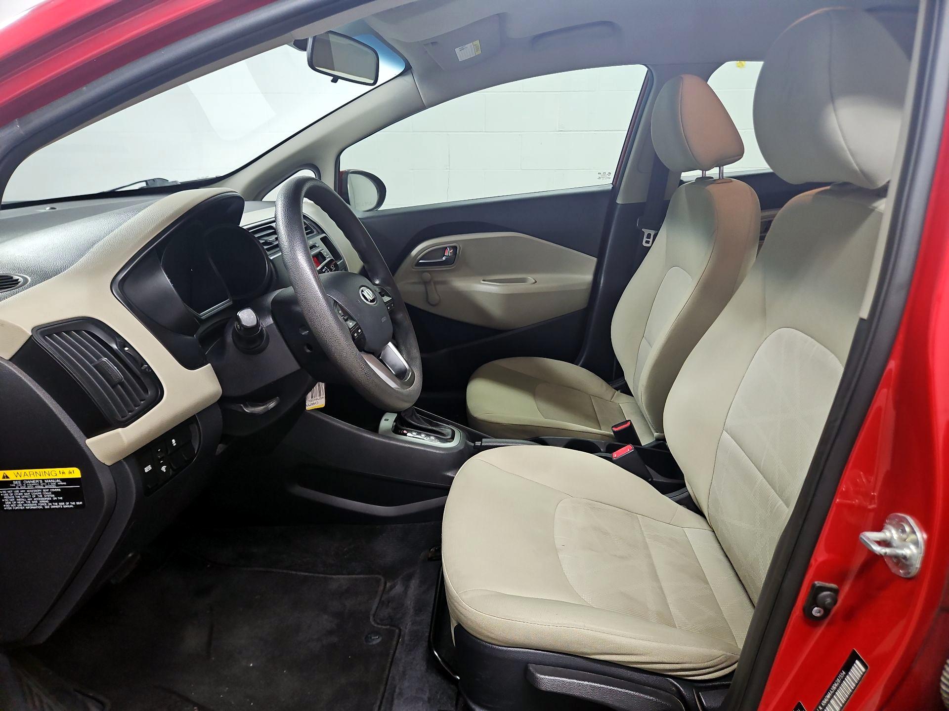Thumbnail: 2013 Kia Rio - 11