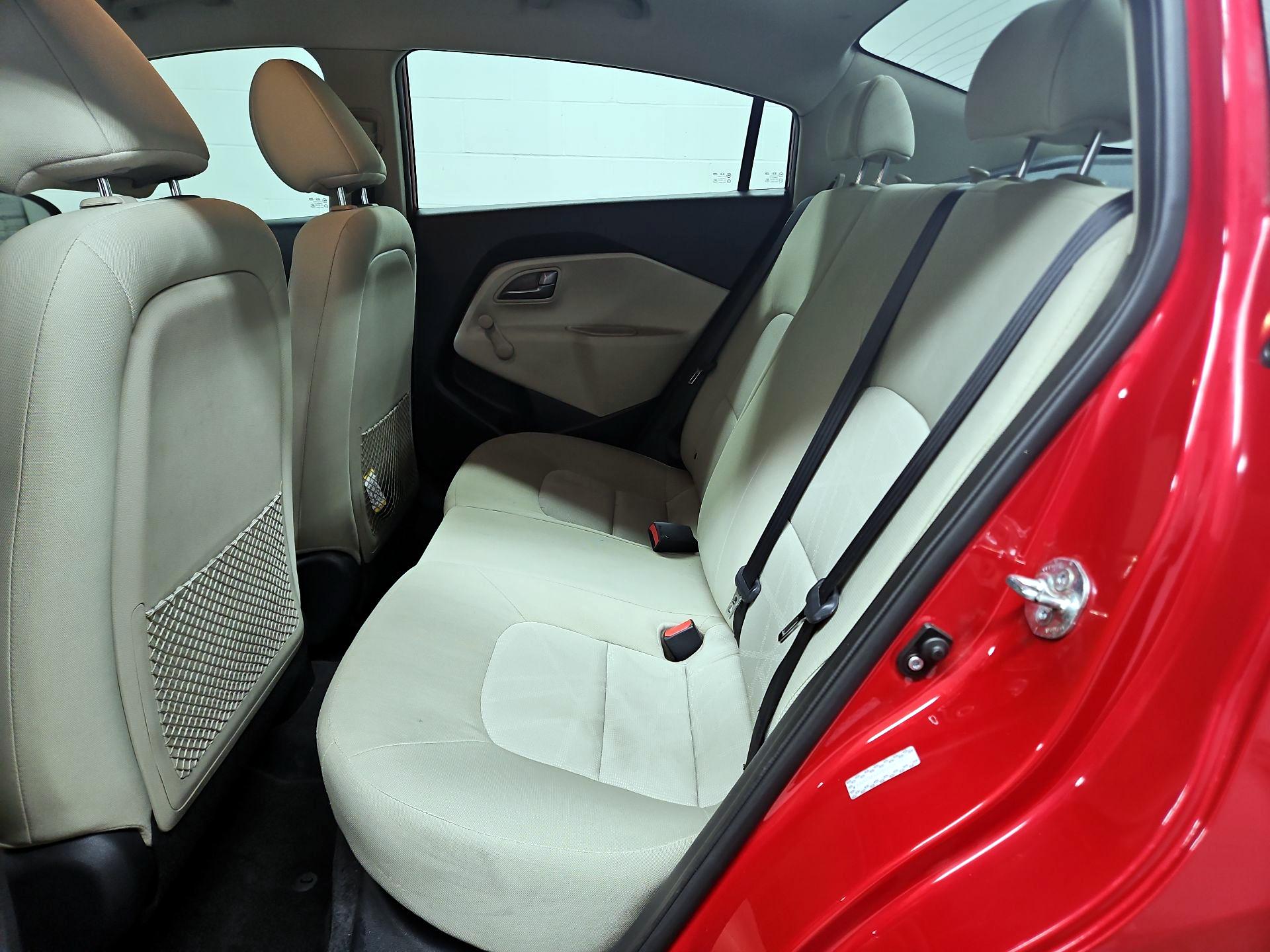 Thumbnail: 2013 Kia Rio - 18