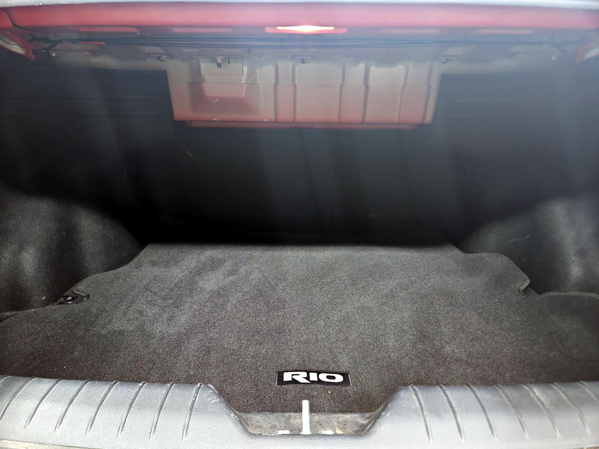 Thumbnail: 2013 Kia Rio - 19