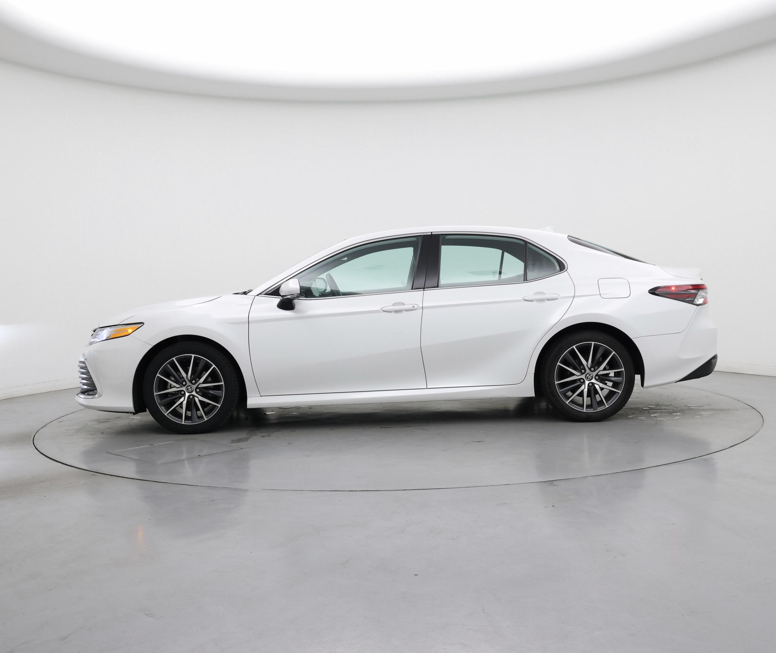 Thumbnail: 2023 Toyota Camry - 3