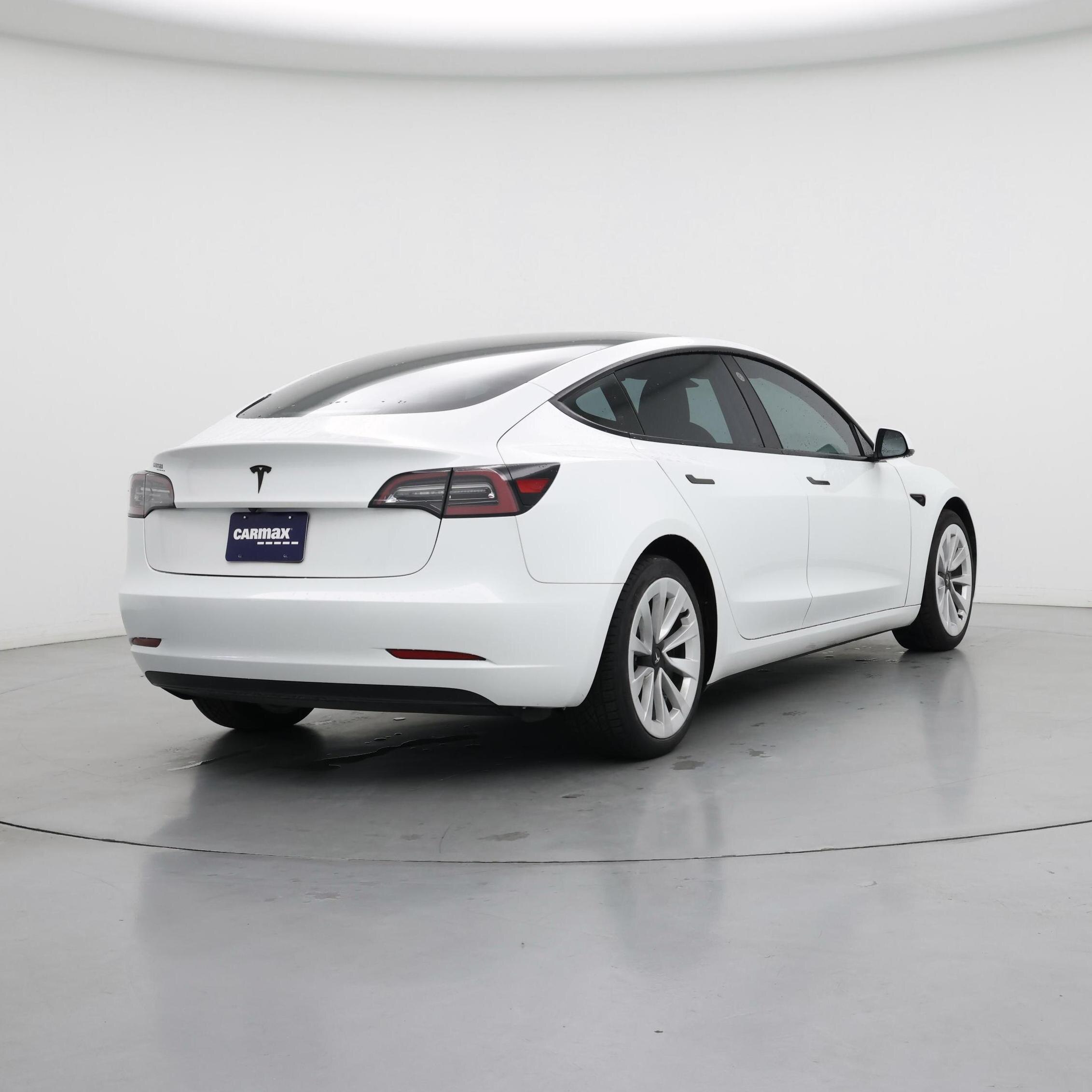 Thumbnail: 2023 Tesla Model 3 - 8