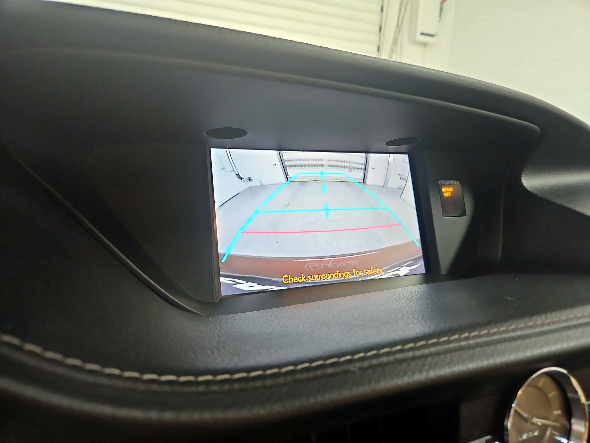 Thumbnail: 2014 Lexus ES - 15