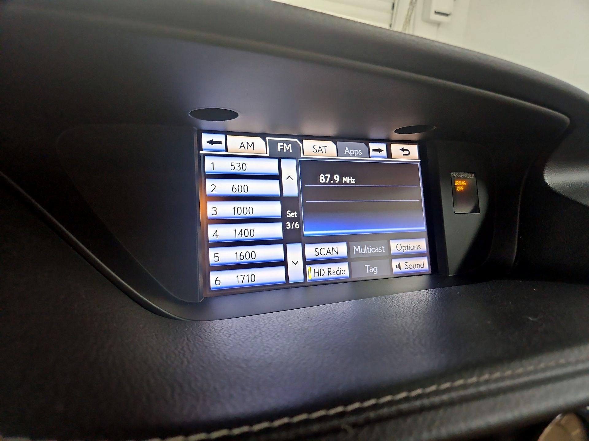 Thumbnail: 2014 Lexus ES - 16