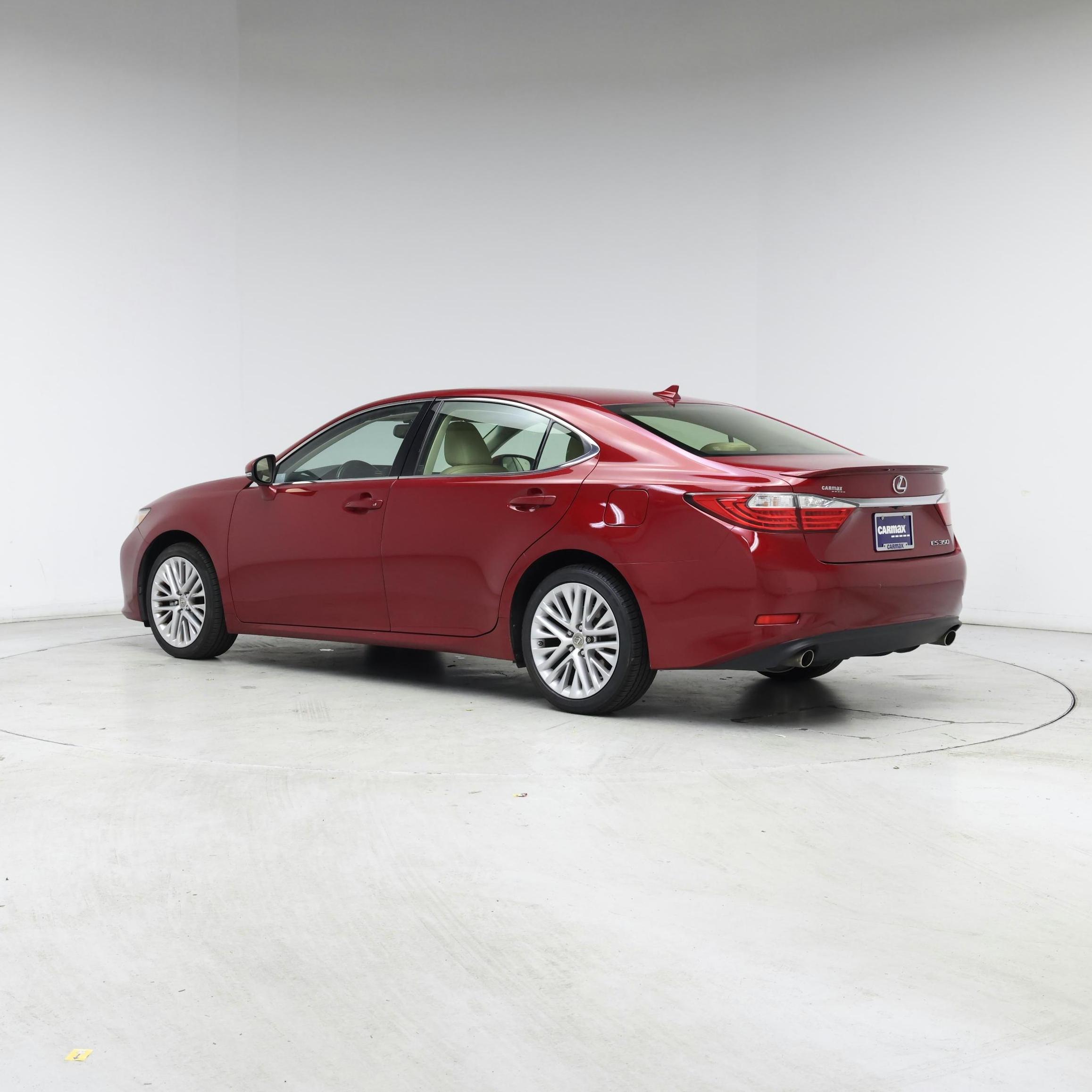 Thumbnail: 2014 Lexus ES - 2