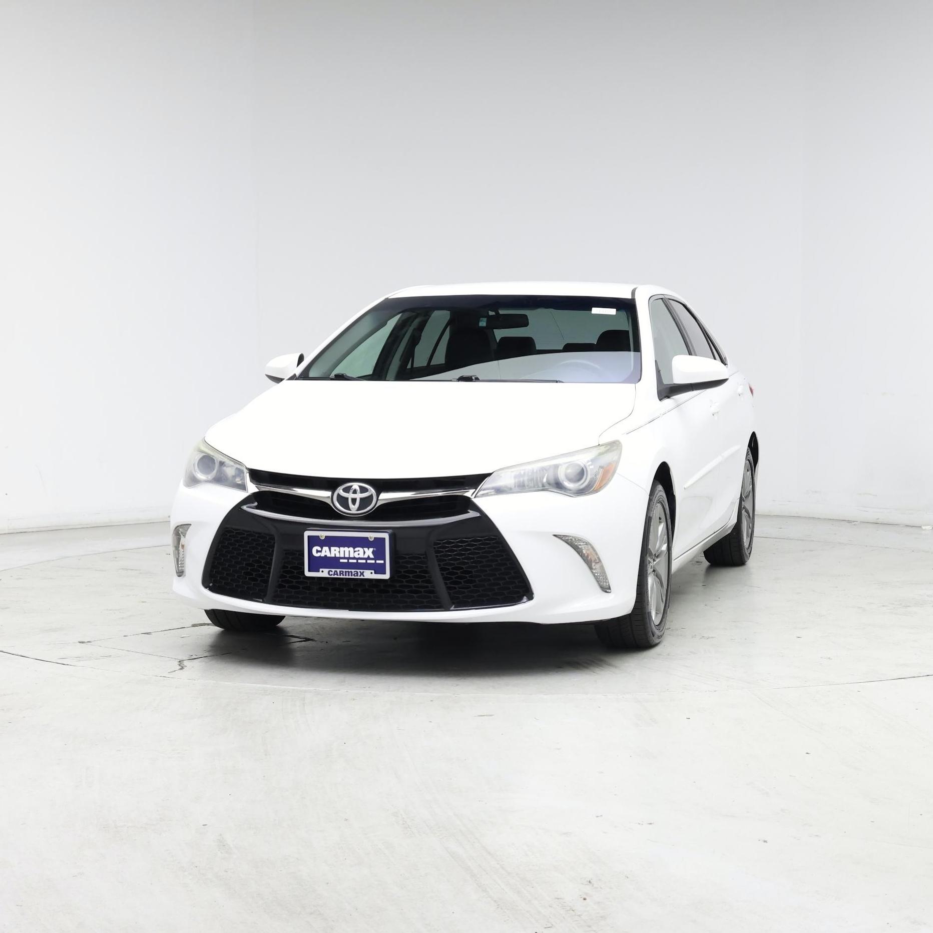 Thumbnail: 2017 Toyota Camry - 4