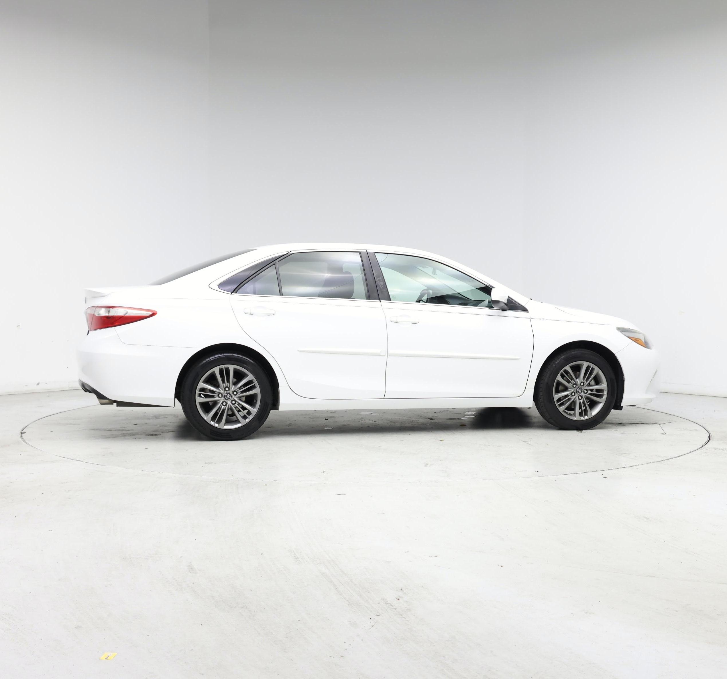 Thumbnail: 2017 Toyota Camry - 7