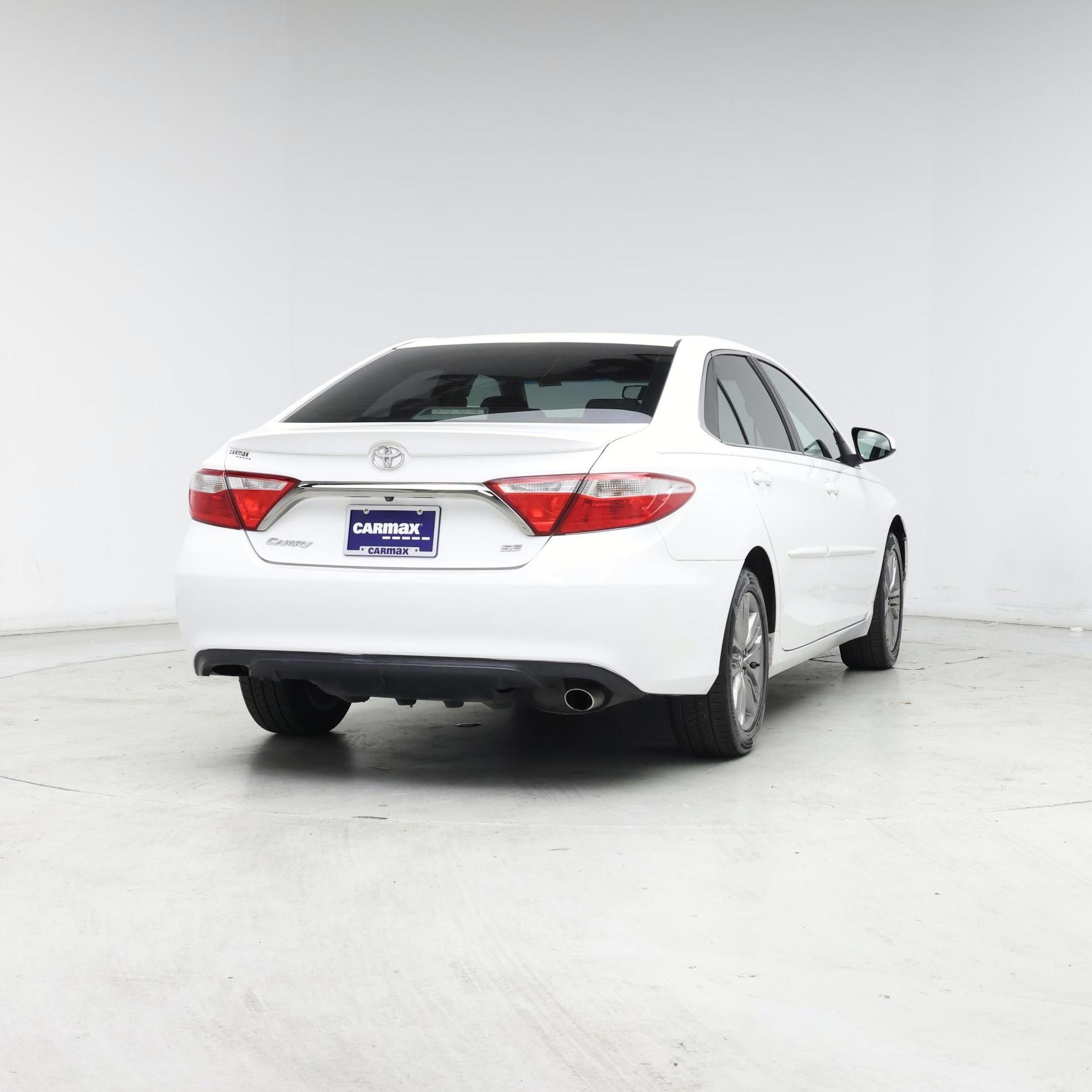 Thumbnail: 2017 Toyota Camry - 8