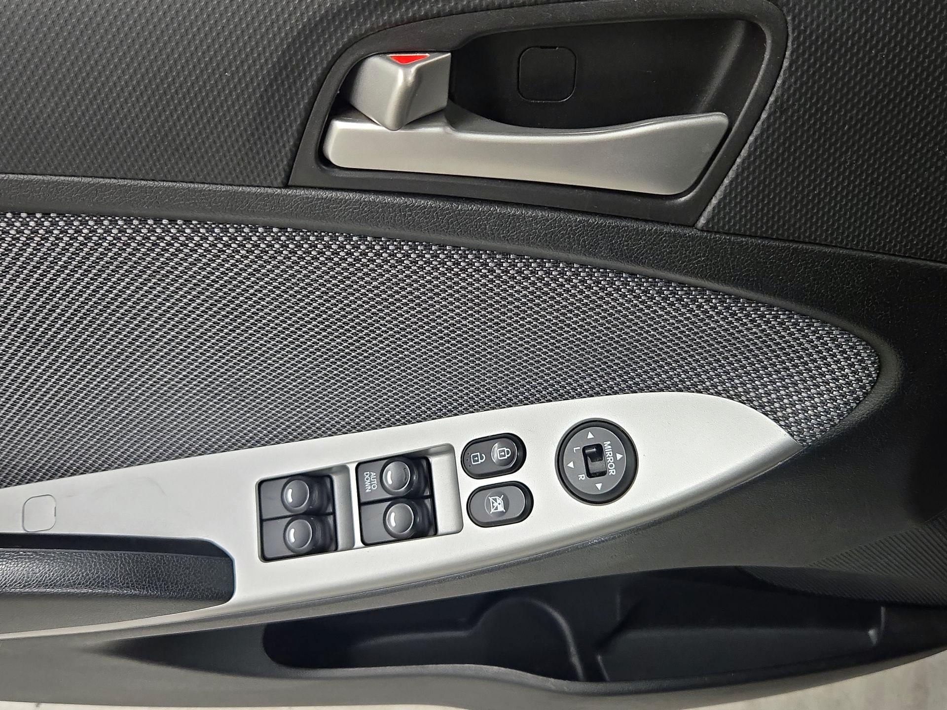 Thumbnail: 2013 Hyundai Accent - 12