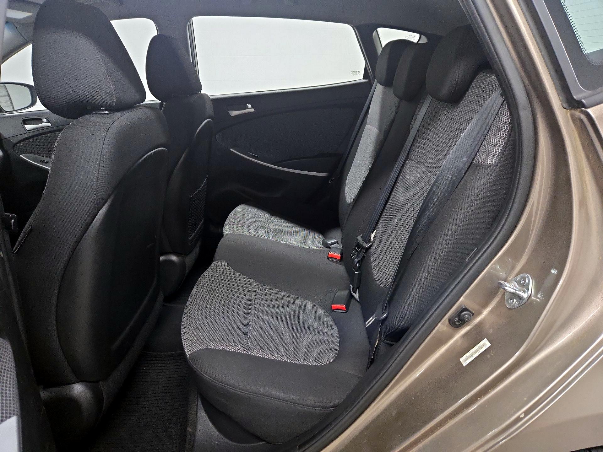 Thumbnail: 2013 Hyundai Accent - 18