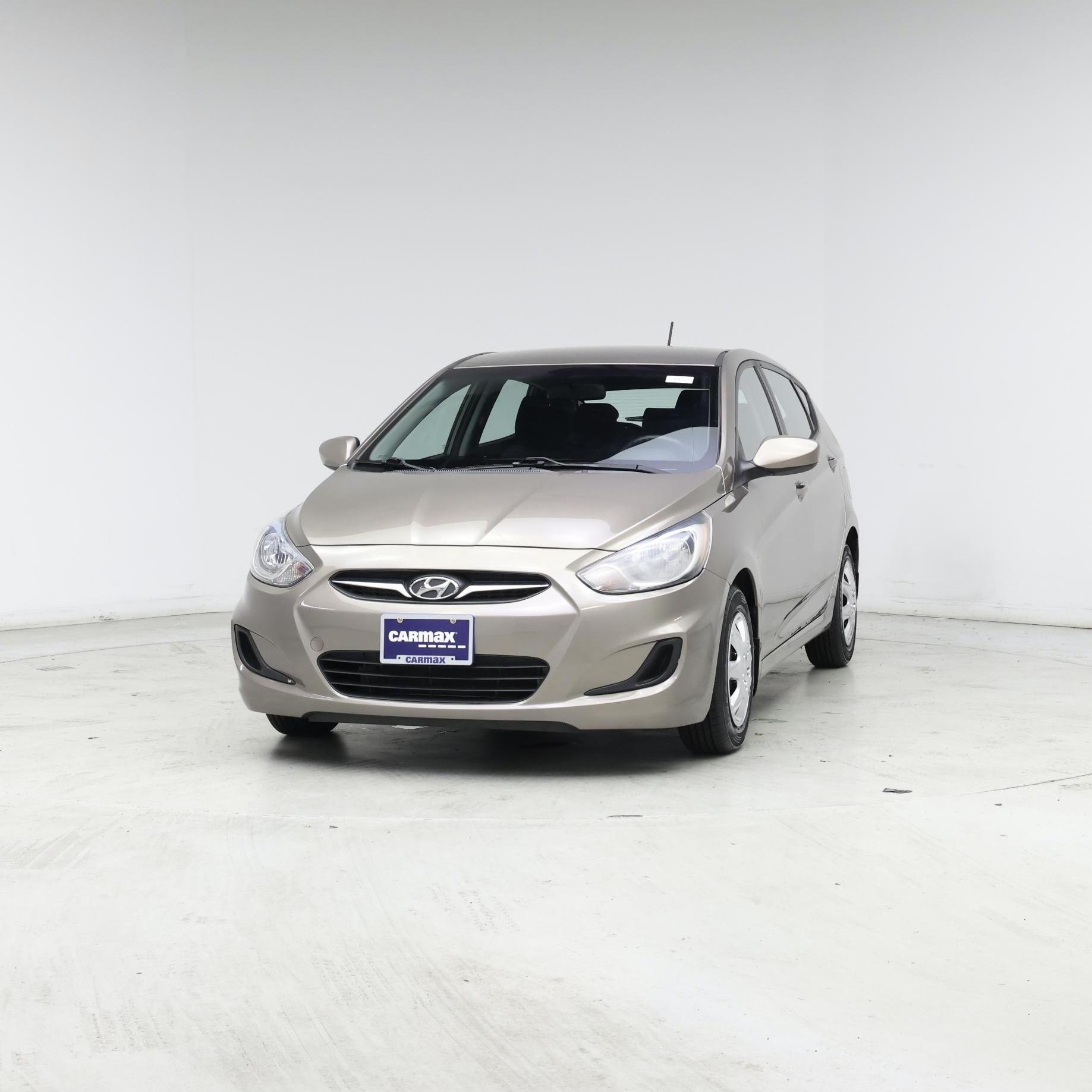 Thumbnail: 2013 Hyundai Accent - 4