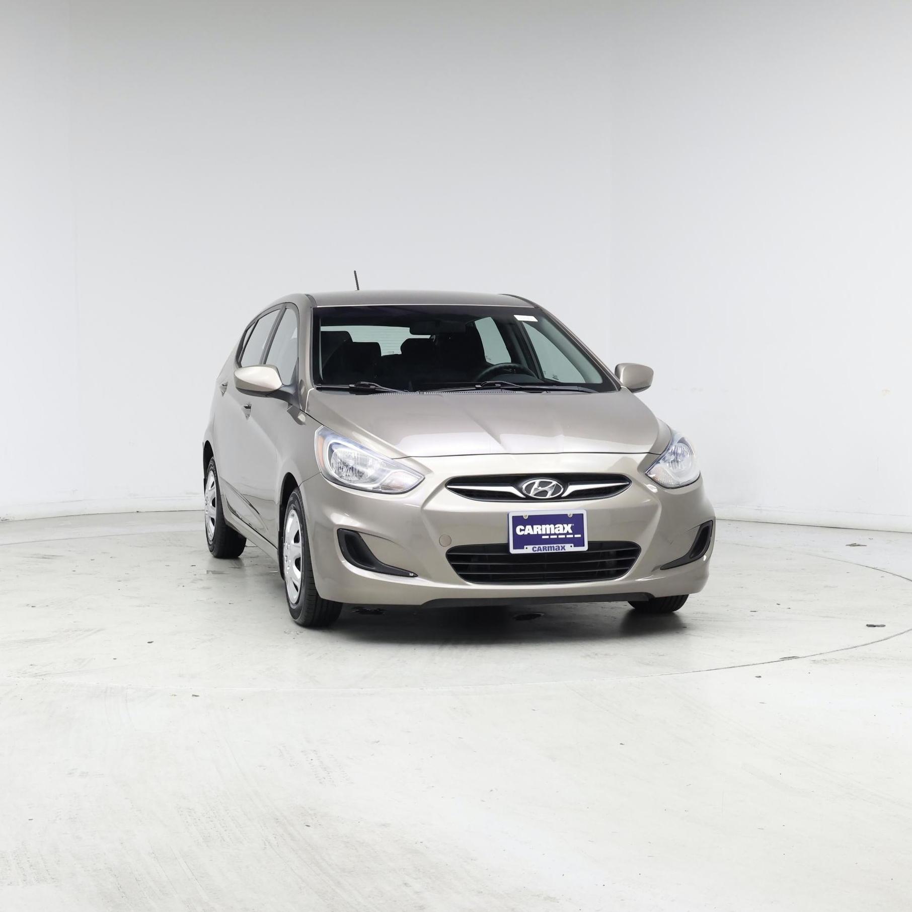 Thumbnail: 2013 Hyundai Accent - 5