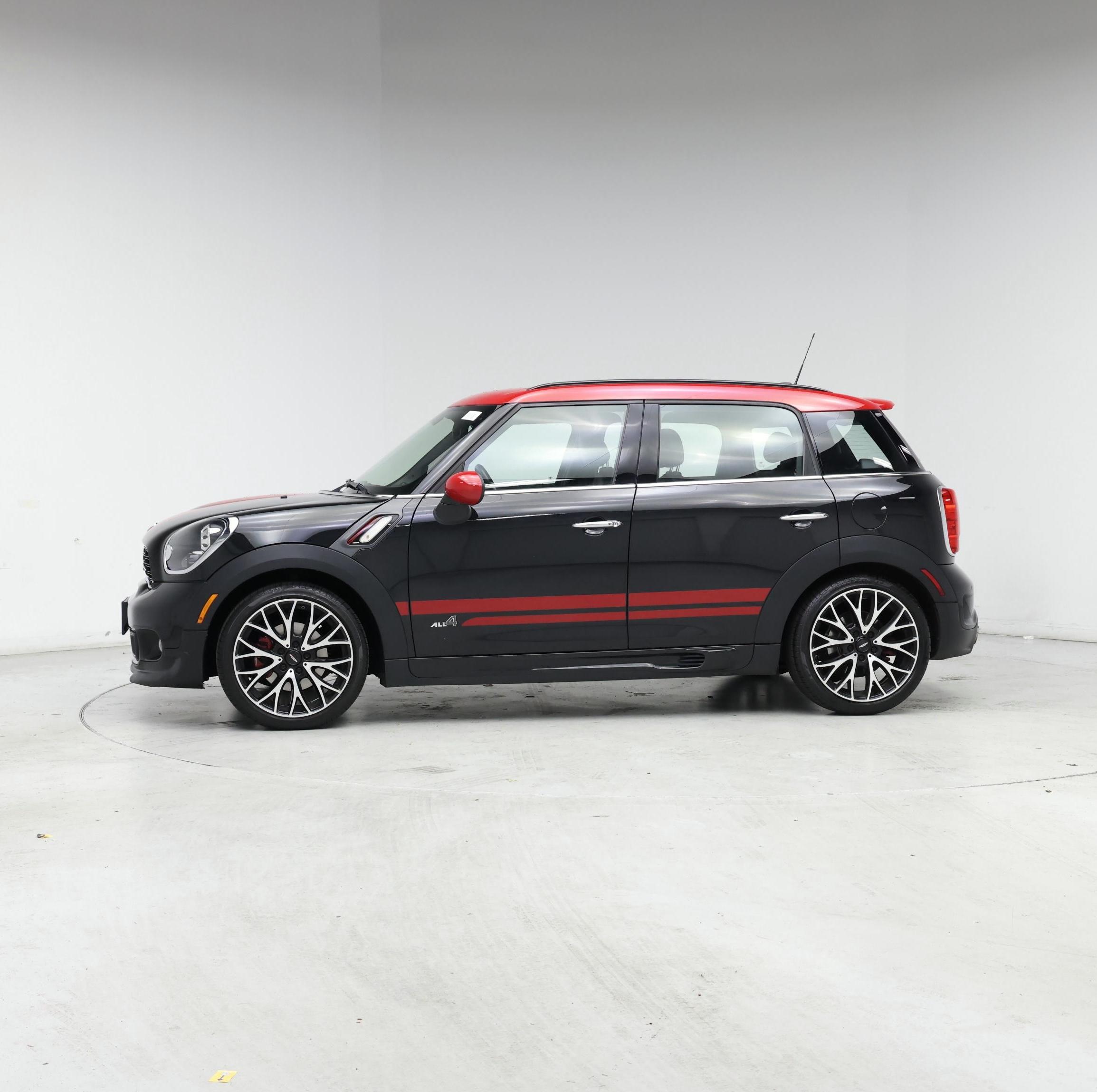 Thumbnail: 2014 MINI Cooper Countryman - 3