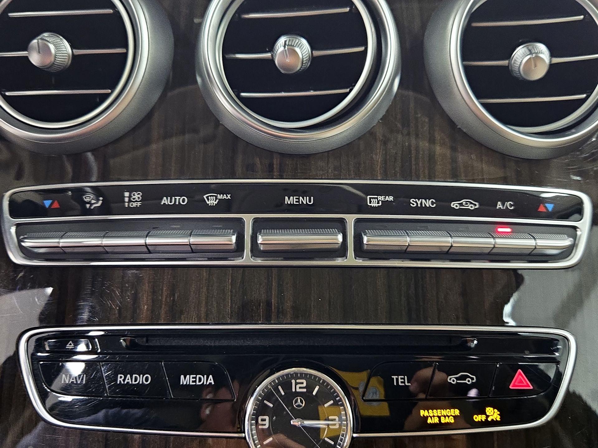 Thumbnail: 2016 Mercedes-Benz C-Class - 17