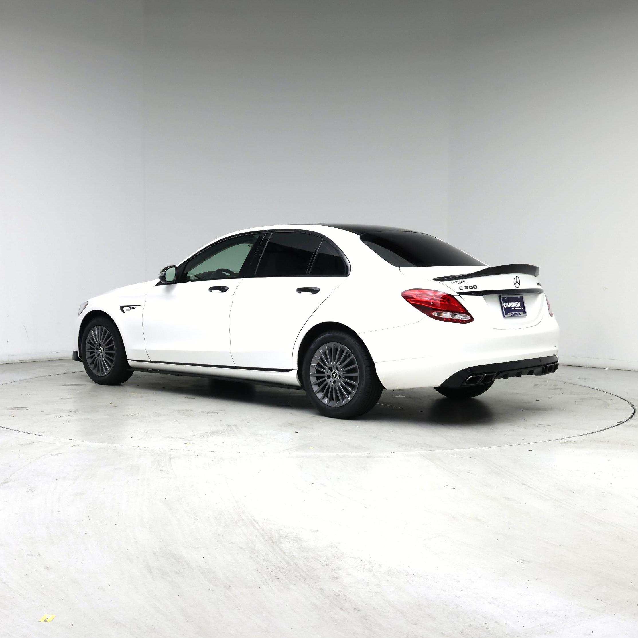 Thumbnail: 2016 Mercedes-Benz C-Class - 2